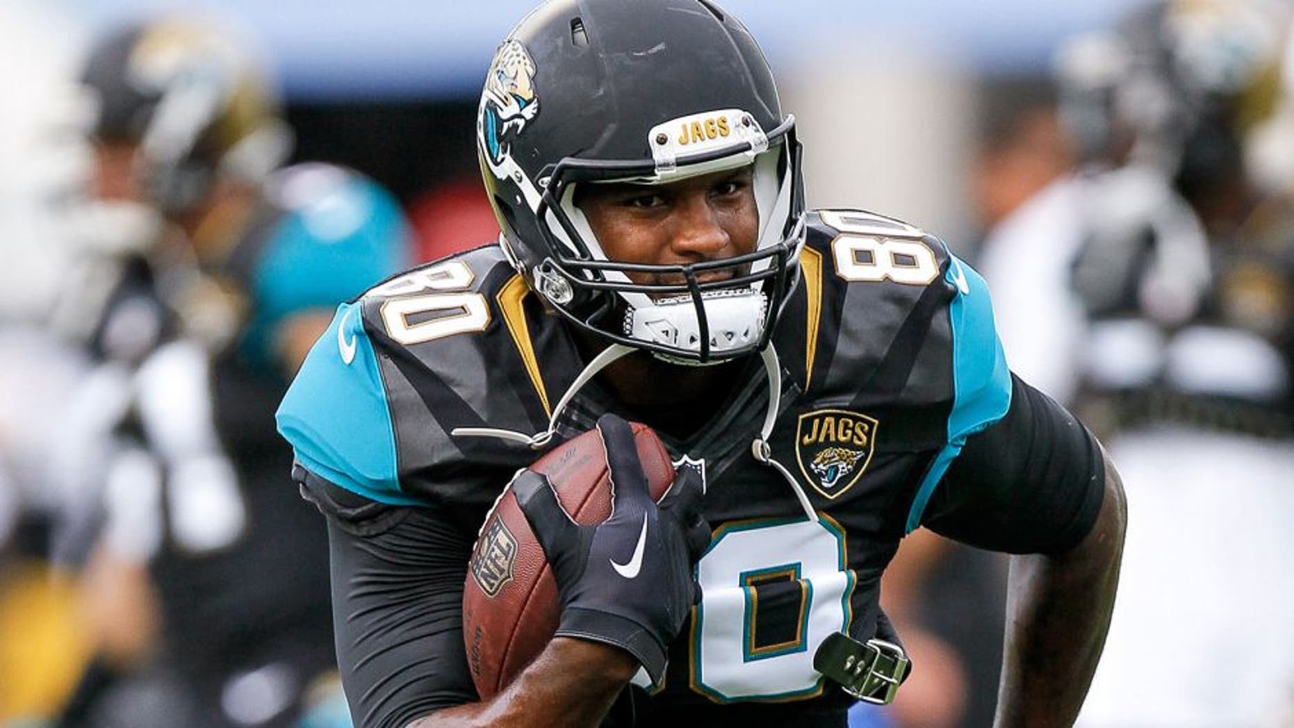 JACKSONVILLE, FL - AUGUST 14: Tight End Julius Thomas #80 of the Jacksonville Jaguars during a preseason game against the Pittsburgh Steelers at EverBank Field on August 14, 2015 in Jacksonville, Florida. The Jaguars defeated the Steelers 23 to 21. (Photo by Don Juan Moore/Getty Images)