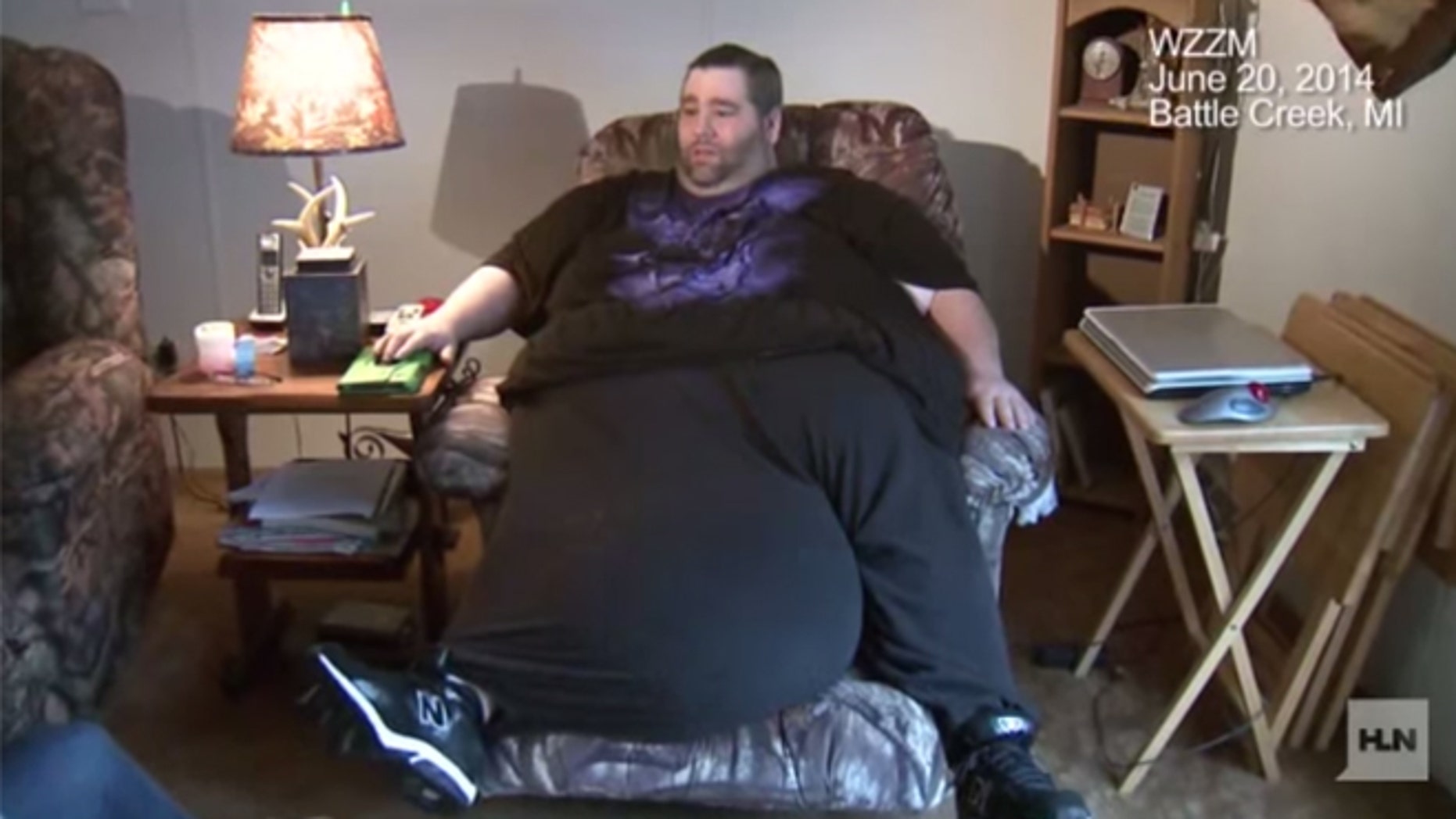 Man With 100 Pound Scrotum In California For Crowd Funded Surgery Fox 1538