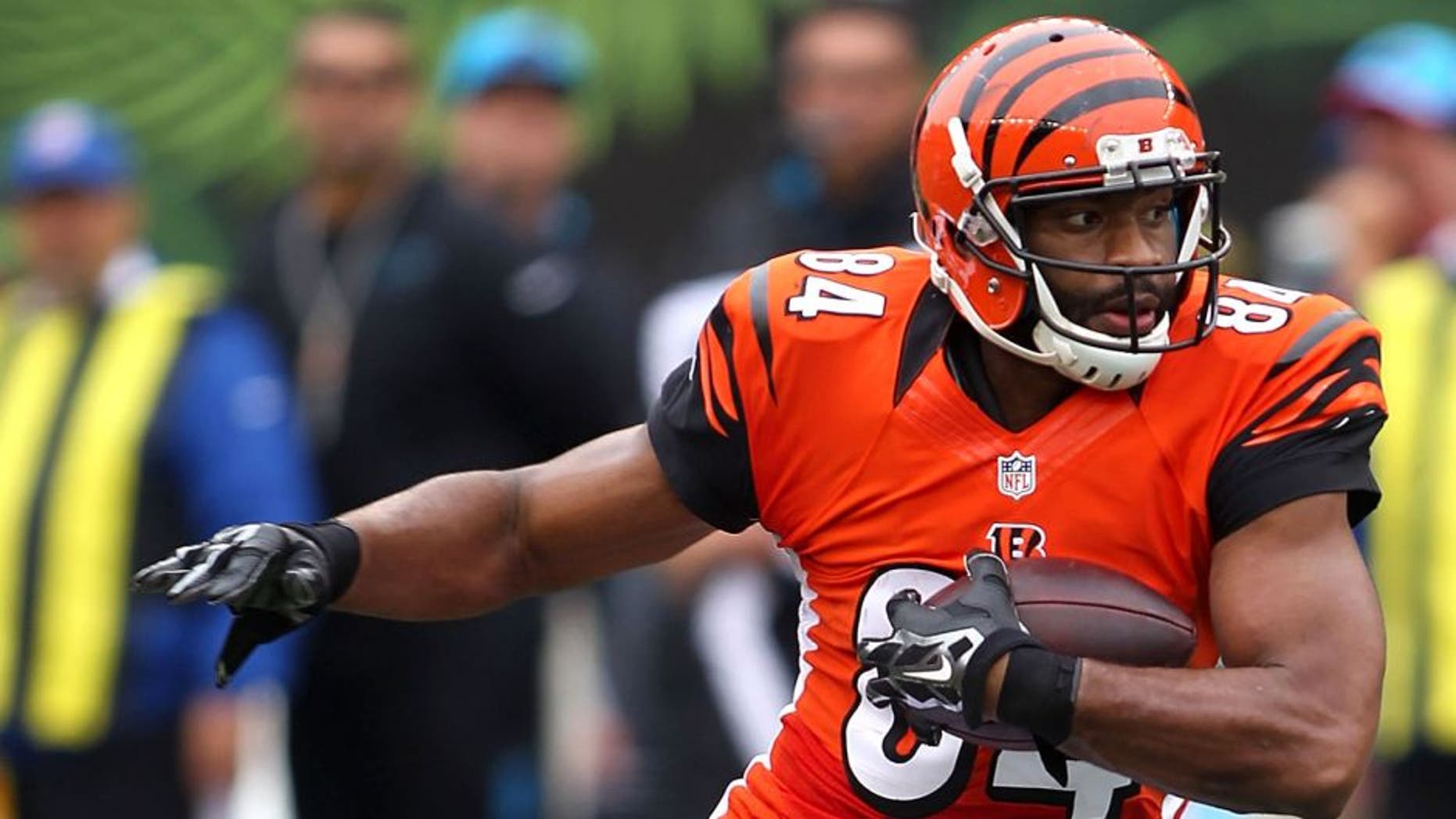 CINCINNATI, OH - OCTOBER 12: Jermaine Gresham #84 of the Cincinnati Bengals carries the ball during the second quarter against the Carolina Panthers at Paul Brown Stadium on October 12, 2014 in Cincinnati, Ohio. (Photo by John Grieshop/Getty Images)