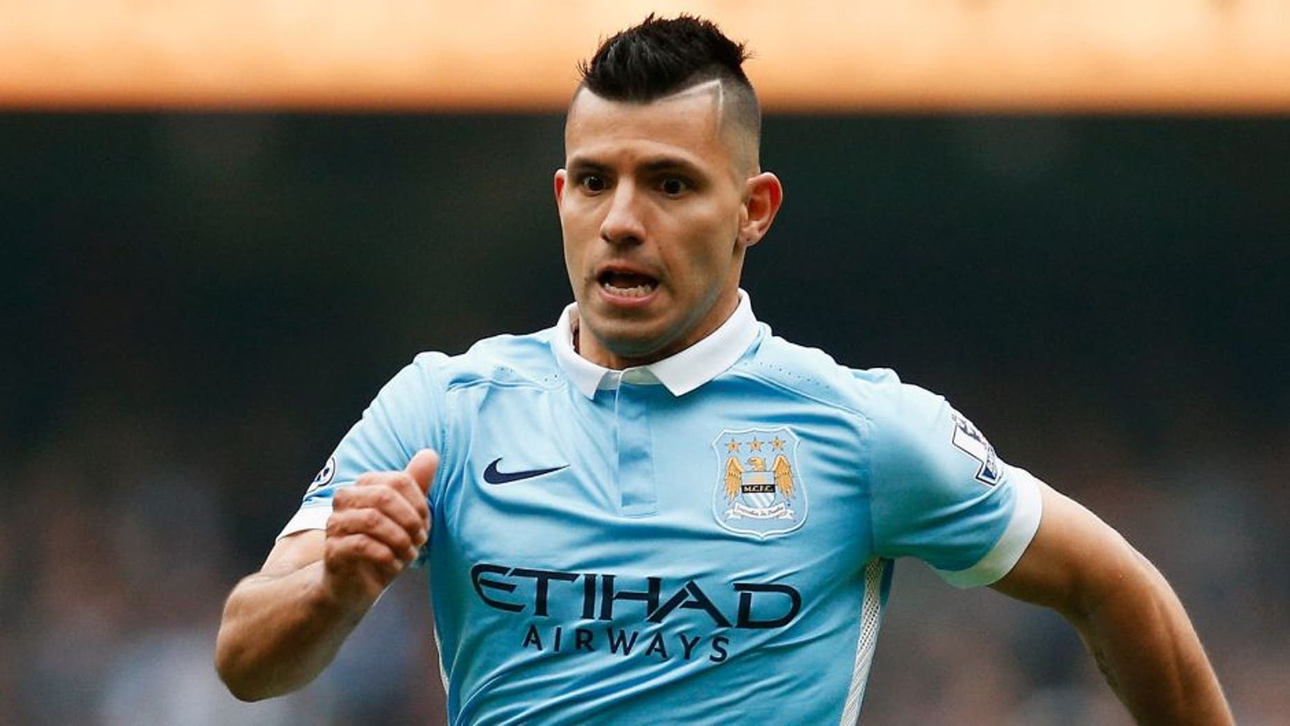 MANCHESTER, ENGLAND - OCTOBER 03: Sergio Aguero of Manchester City in action during the Barclays Premier League match between Manchester City and Newcastle United at Etihad Stadium on October 3, 2015 in Manchester, United Kingdom. (Photo by Dean Mouhtaropoulos/Getty Images)