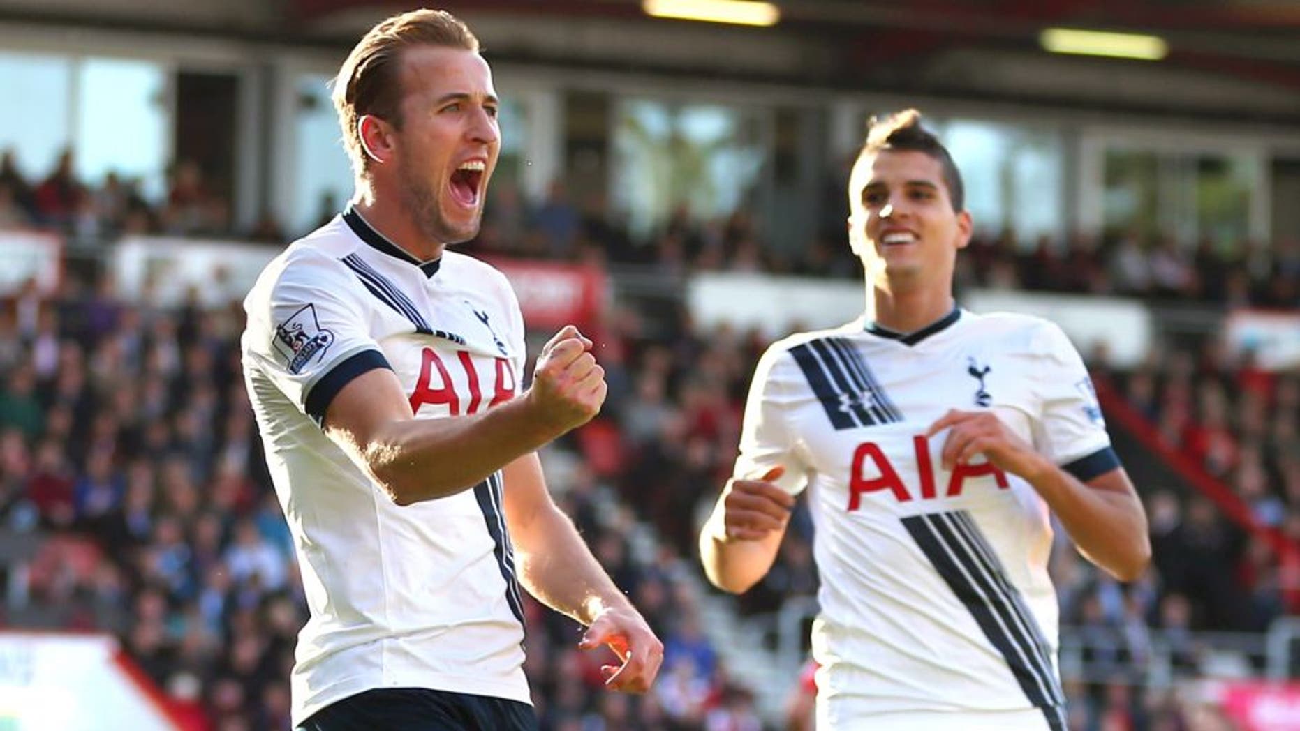 BOURNEMOUTH, ENGLAND - OCTOBER 25: Harry Kane of Tottenham Hotspur celebrates after he scores a goal to make it 1-4 during the Barclays Premier League match between A.F.C Bournemouth and Tottenham Hotspur at Vitality Stadium on October 25, 2015 in Bournemouth, England. (Photo by Catherine Ivill - AMA/Getty Images)