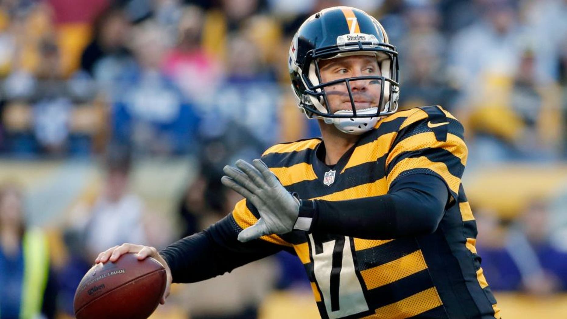Pittsburgh Steelers quarterback Ben Roethlisberger (7) passes against the Indianapolis Colts in the second quarter of the NFL football game, Sunday, Oct. 26, 2014, in Pittsburgh. (AP Photo/Gene J. Puskar)