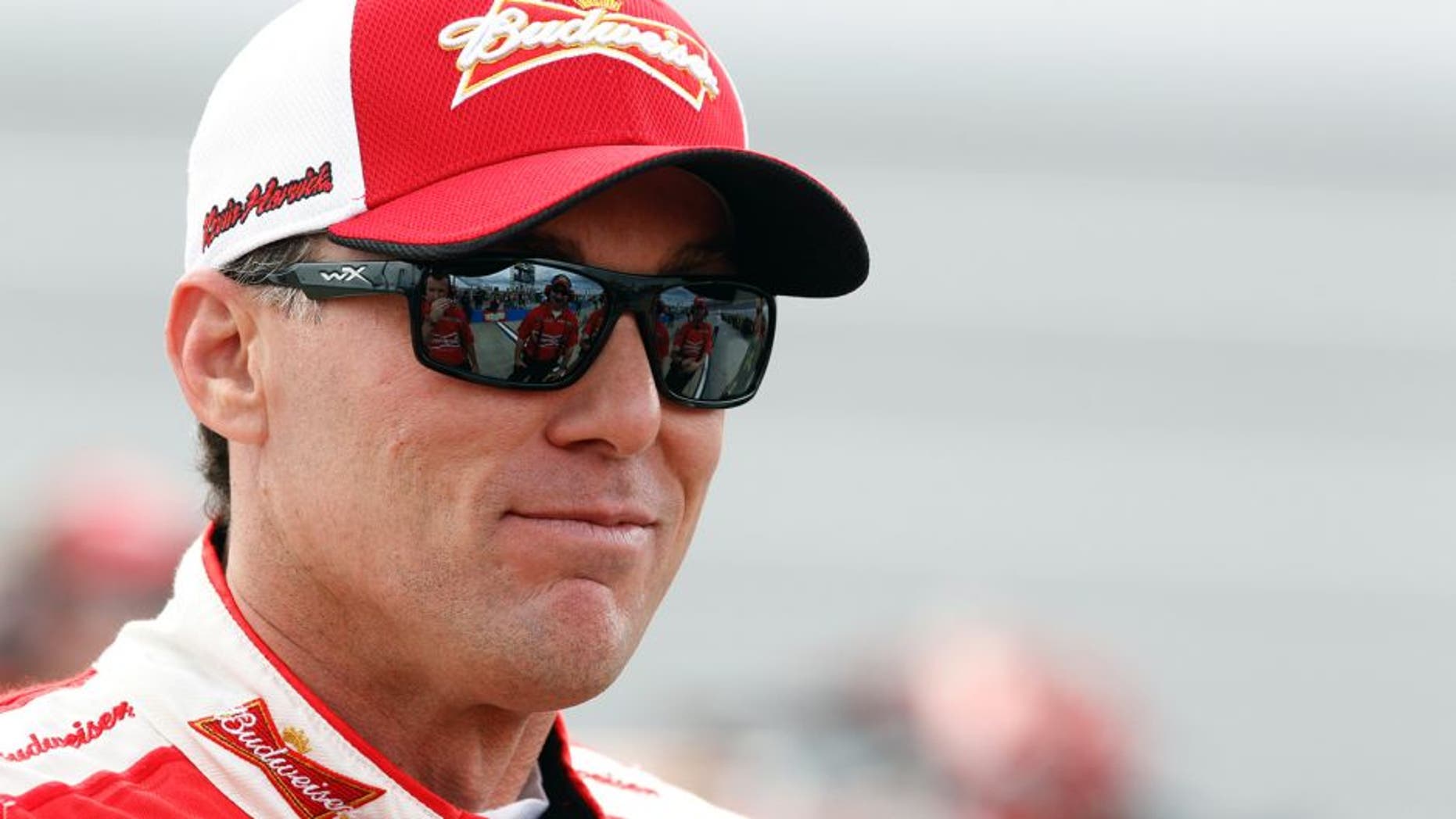 TALLADEGA, AL - OCTOBER 24: Kevin Harvick, driver of the #4 Budweiser/Jimmy John's Chevrolet, stands on the grid during qualifying for the NASCAR Sprint Cup Series CampingWorld.com 500 at Talladega Superspeedway on October 24, 2015 in Talladega, Alabama. (Photo by Brian Lawdermilk/Getty Images)