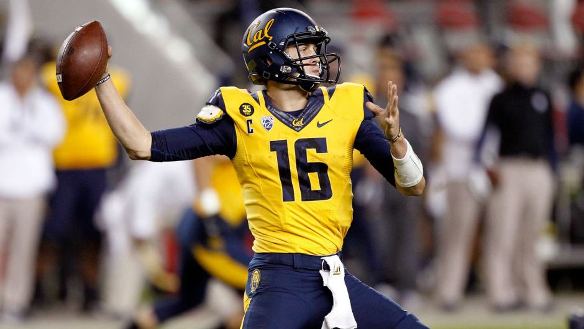 Oct 24, 2014; Santa Clara, CA, USA; California Golden Bears quarterback Jared Goff (16) throws the ball against the Oregon Ducks in the fourth quarter at Levi's Stadium. The Ducks won 59-41. Mandatory Credit: Cary Edmondson-USA TODAY Sports