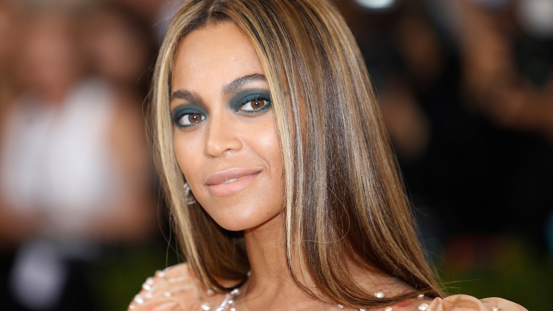 Singer-Songwriter Beyonce Knowles arrives at the Metropolitan Museum of Art Costume Institute Gala (Met Gala) in New York, May 2, 2016.