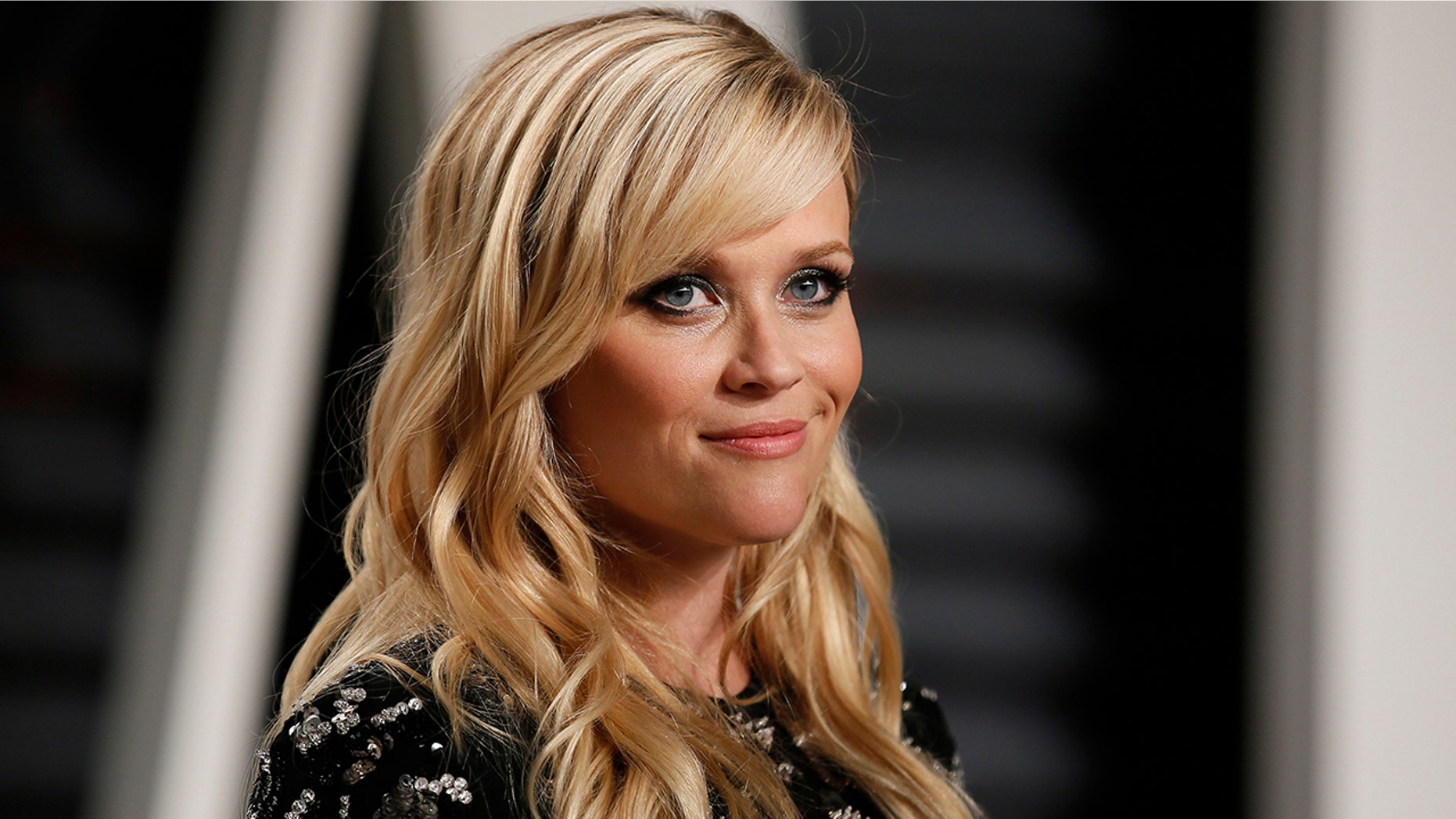 Reese Witherspoon used social media to correct a false report that she was putting her Nashville home on the market, according to a report.