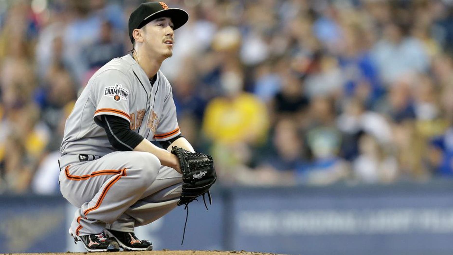 MILWAUKEE, WI - MAY 25: Tim Lincecum #55 of the San Francisco Giants during the game against the Milwaukee Brewers at Miller Park on May 25, 2015 in Milwaukee, Wisconsin. (Photo by Mike McGinnis/Getty Images)