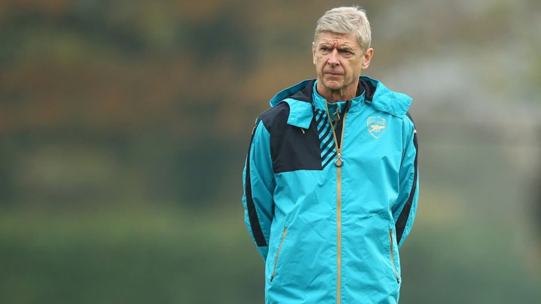 ST ALBANS, ENGLAND - NOVEMBER 03: Arsene Wenger manager of Arsenal looks on during an Arsenal training session on the eve of the UEFA Champions League Group F match against Bayern Munich at London Colney on November 3, 2015 in St Albans, England. (Photo by Dan Mullan/Getty Images)
