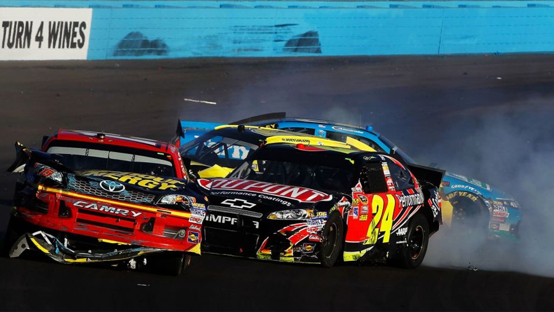 during the NASCAR Sprint Cup Series AdvoCare 500 at Phoenix International Raceway on November 11, 2012 in Avondale, Arizona.