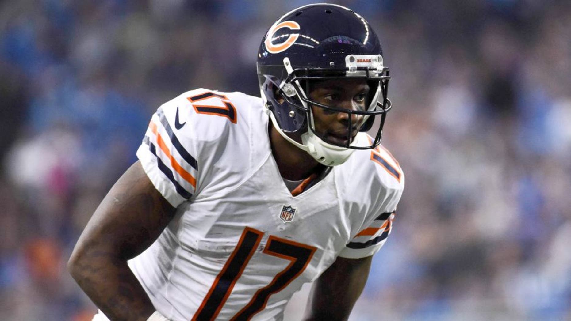 Oct 18, 2015; Detroit, MI, USA; Chicago Bears wide receiver Alshon Jeffery (17) during the game against the Detroit Lions at Ford Field. Mandatory Credit: Tim Fuller-USA TODAY Sports