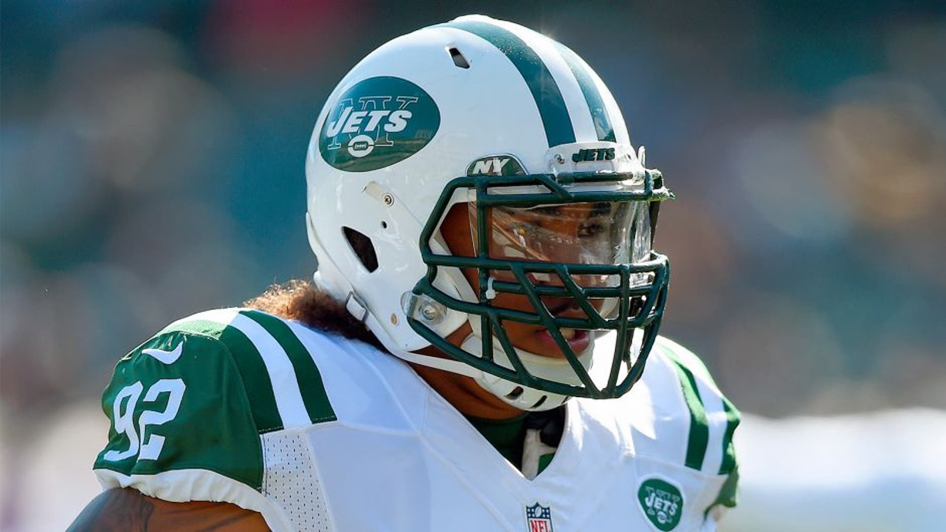 OAKLAND, CA - NOVEMBER 01: Defensive end Leonard Williams #92 of the New York Jets looks on during pregame warm ups prior to playing the Oakland Raiders in an NFL game at O.co Coliseum on November 1, 2015 in Oakland, California. (Photo by Thearon W. Henderson/Getty Images)