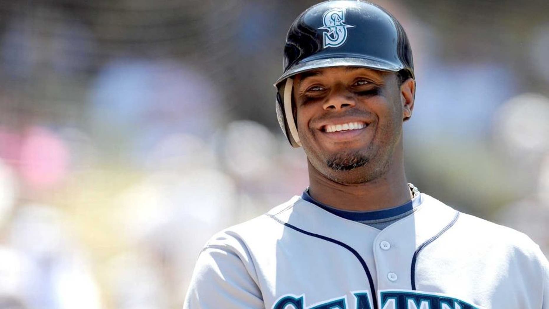 LOS ANGELES, CA - JUNE 28: Ken Griffey Jr. #24 of the Seattle Mariners waits on deck during the game against the Los Angeles Dodgers at Dodger Stadium on June 28, 2009 in Los Angeles, California. (Photo by Lisa Blumenfeld/Getty Images)