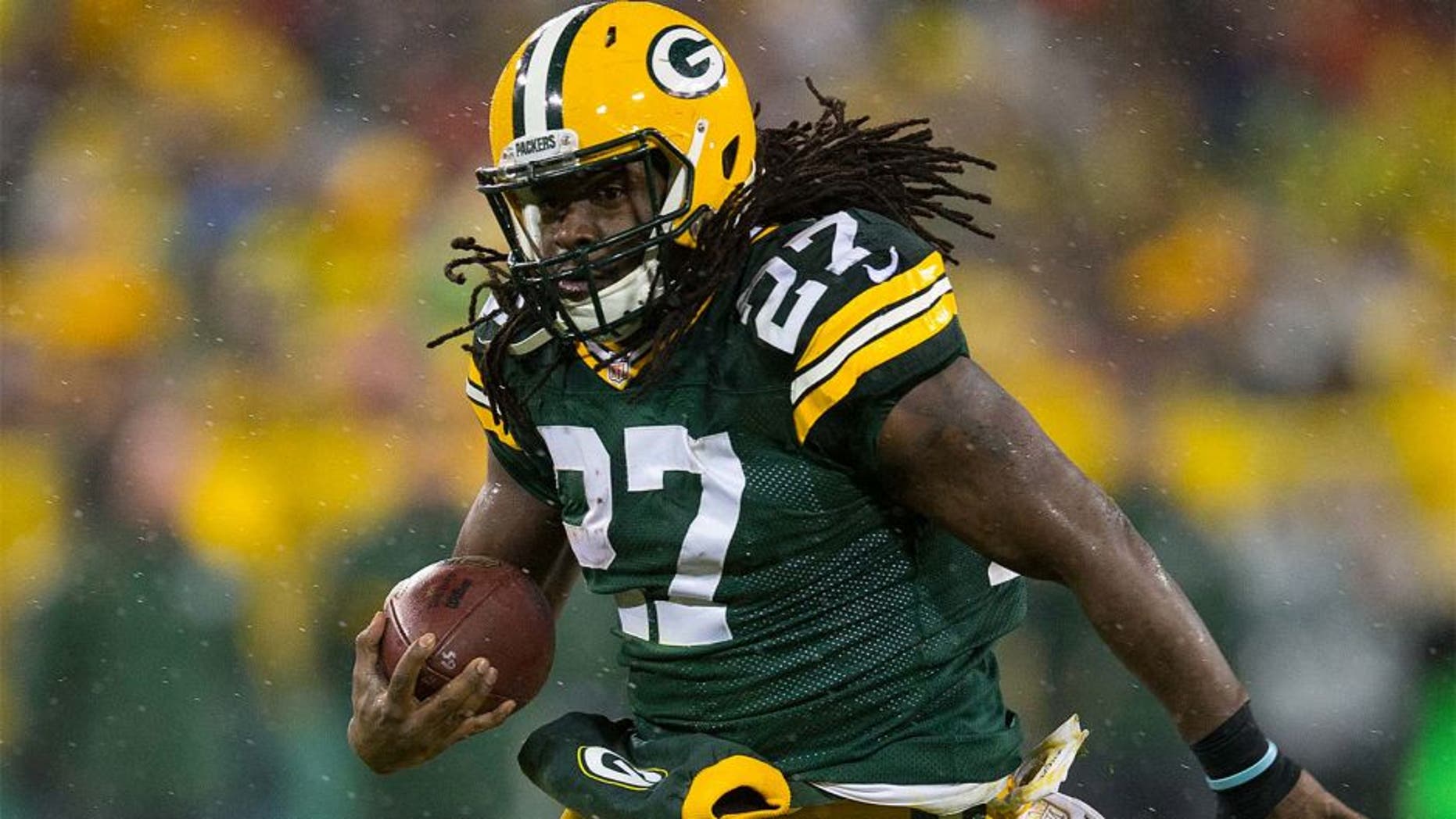 Nov 26, 2015; Green Bay, WI, USA; Green Bay Packers running back Eddie Lacy (27) during the NFL game against the Chicago Bears on Thanksgiving at Lambeau Field. Chicago won 17-13. Mandatory Credit: Jeff Hanisch-USA TODAY Sports