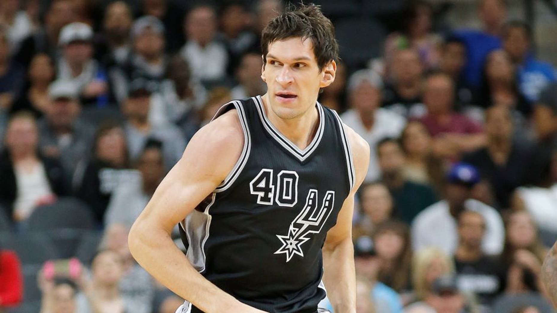 SAN ANTONIO, TX - OCTOBER 30: Boban Marjanovic #40 of the San Antonio Spurs runs up court against the Brooklyn Nets at the AT&T Center on October 30, 2015 in San Antonio, Texas. NOTE TO USER: User expressly acknowledges and agrees that, by downloading to the terms and conditions of the Getty Images License Agreement. (Photo by Chris Covatta/Getty Images)