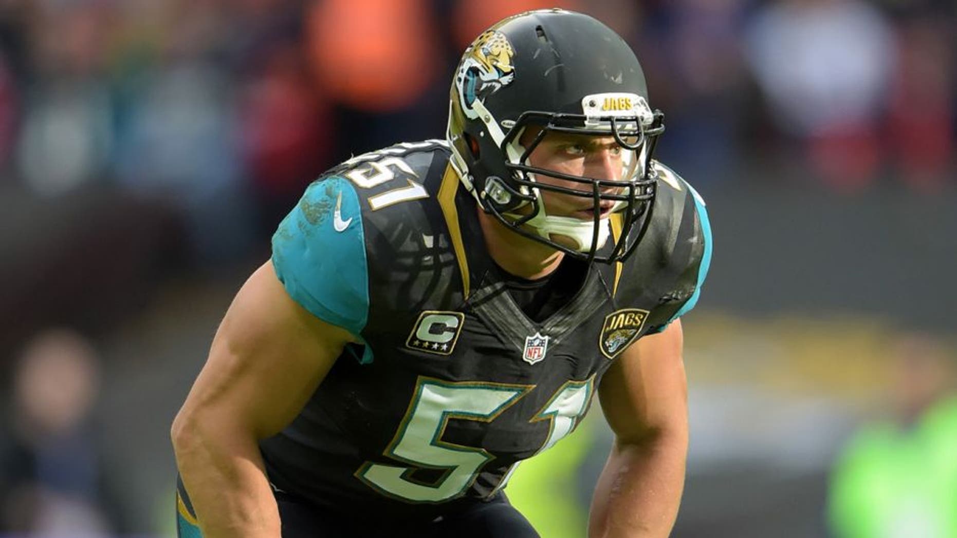 Oct 25, 2015; London, United Kingdom; Jacksonville Jaguars linebacker Paul Posluszny (51) during 34-31 victory against the Buffalo Bills during NFL International Series game at Wembley Stadium. Mandatory Credit: Kirby Lee-USA TODAY Sports