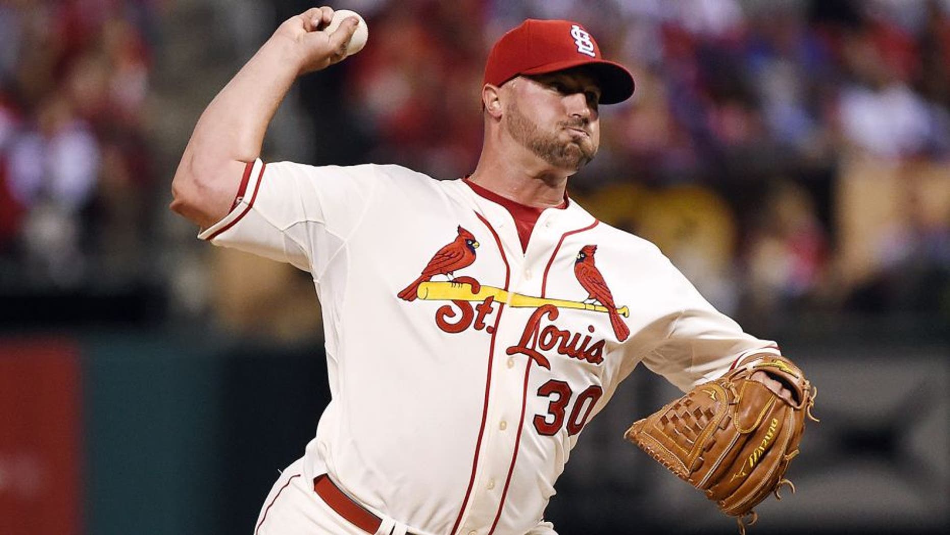ST LOUIS, MO - OCTOBER 10: Jonathan Broxton #30 of the St. Louis Cardinals throws a pitch in the ninth inning against the Chicago Cubs during game two of the National League Division Series at Busch Stadium on October 10, 2015 in St Louis, Missouri. (Photo by Michael B. Thomas/Getty Images)
