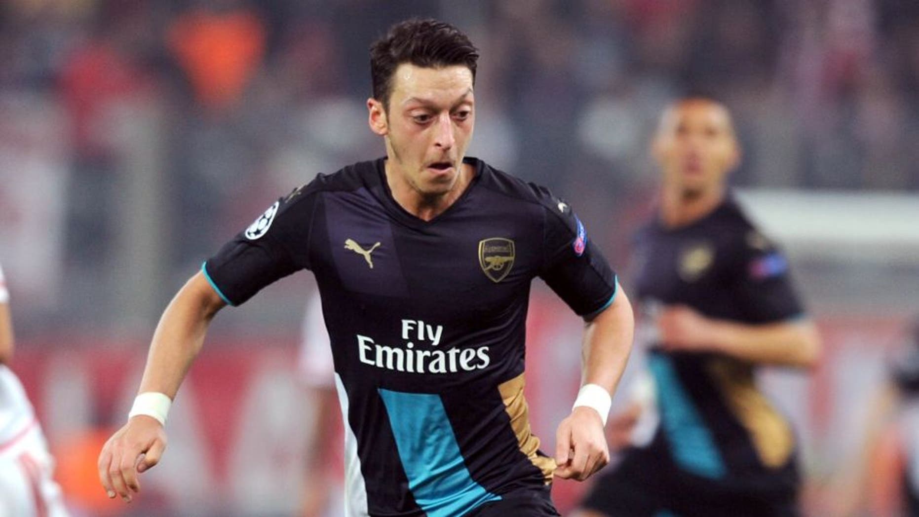 ATHENS, GREECE - DECEMBER 09: Mesut Ozil of Arsenal during the UEFA Champions League group F stage match between Olympiacos and Arsenal at the Karaiskakis Stadium on December 9, 2015 in Piraeus, Greece. (Photo by Stuart MacFarlane/Arsenal FC via Getty Images)
