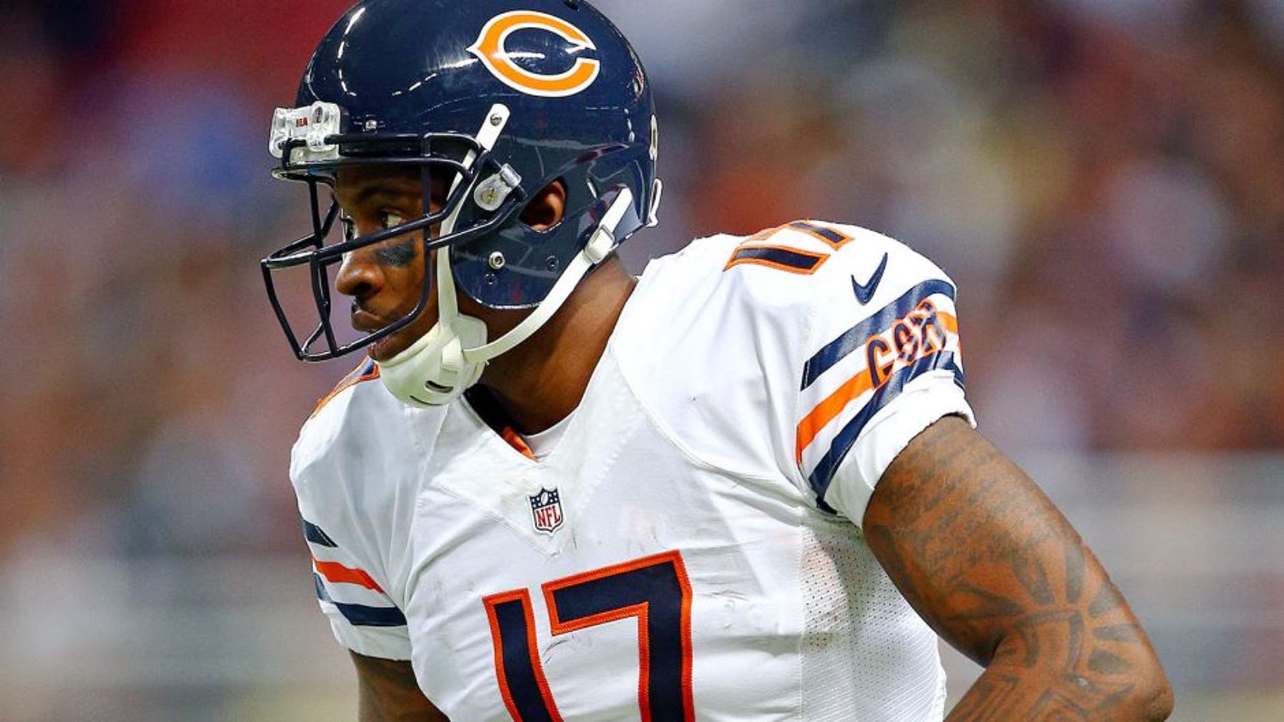 Nov 15, 2015; St. Louis, MO, USA; Chicago Bears wide receiver Alshon Jeffery (17) takes up his position during a game against the St. Louis Rams at the Edward Jones Dome. The Bears won the game 37-13. Mandatory Credit: Billy Hurst-USA TODAY Sports