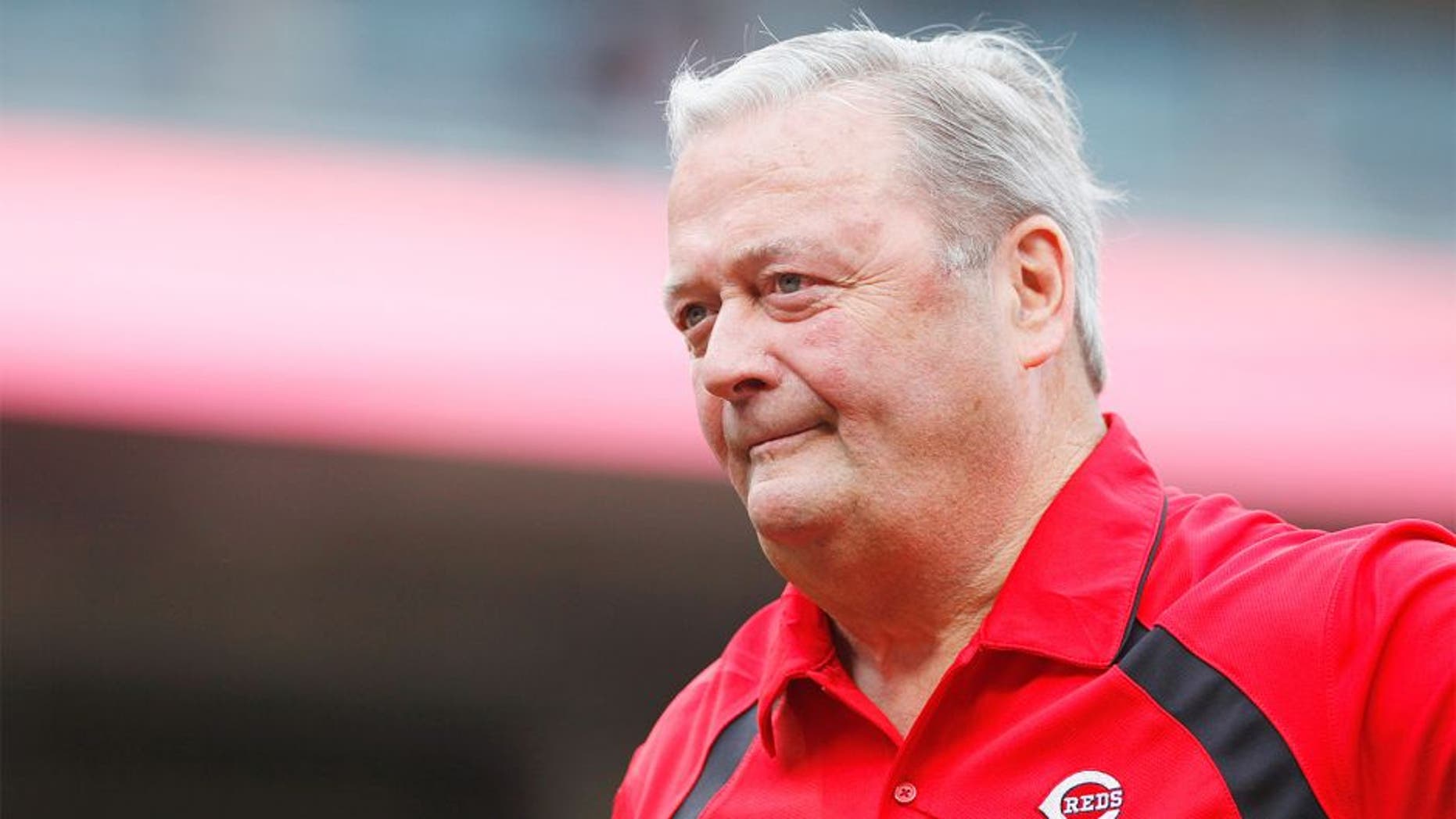 CINCINNATI, OH - JUNE 20: Former Cincinnati Reds pitcher Jim O'Toole looks on prior to the game between the Reds and New York Yankees at Great American Ball Park on June 20, 2011 in Cincinnati, Ohio. The Yankees defeated the Reds 5-3. (Photo by Joe Robbins/Getty Images)