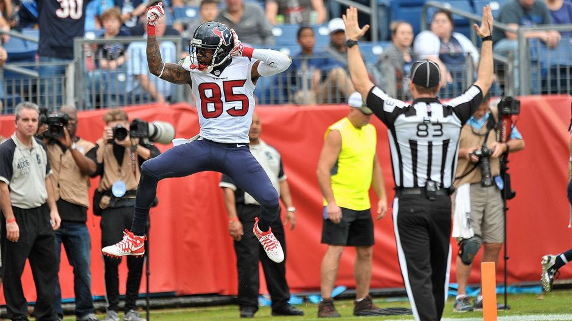 Dec 27, 2015; Nashville, TN, USA; Houston Texans wide receiver Nate Washington (85) celebrates scoring a touchdown against the Tennessee Titans during the second half at Nissan Stadium. Houston won 34-6. Mandatory Credit: Jim Brown-USA TODAY Sports