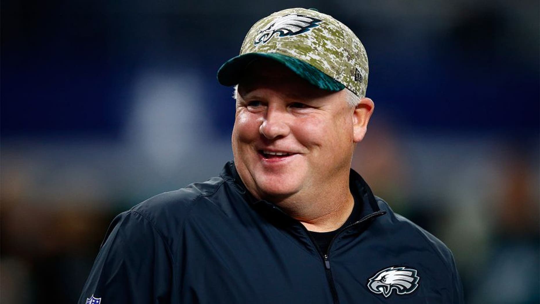 ARLINGTON, TX - NOVEMBER 08: Head coach Chip Kelly of the Philadelphia Eagles talks with players during warm-ups prior to the game against the Dallas Cowboys on November 8, 2015 in Arlington, Texas. (Photo by Jamie Squire/Getty Images)
