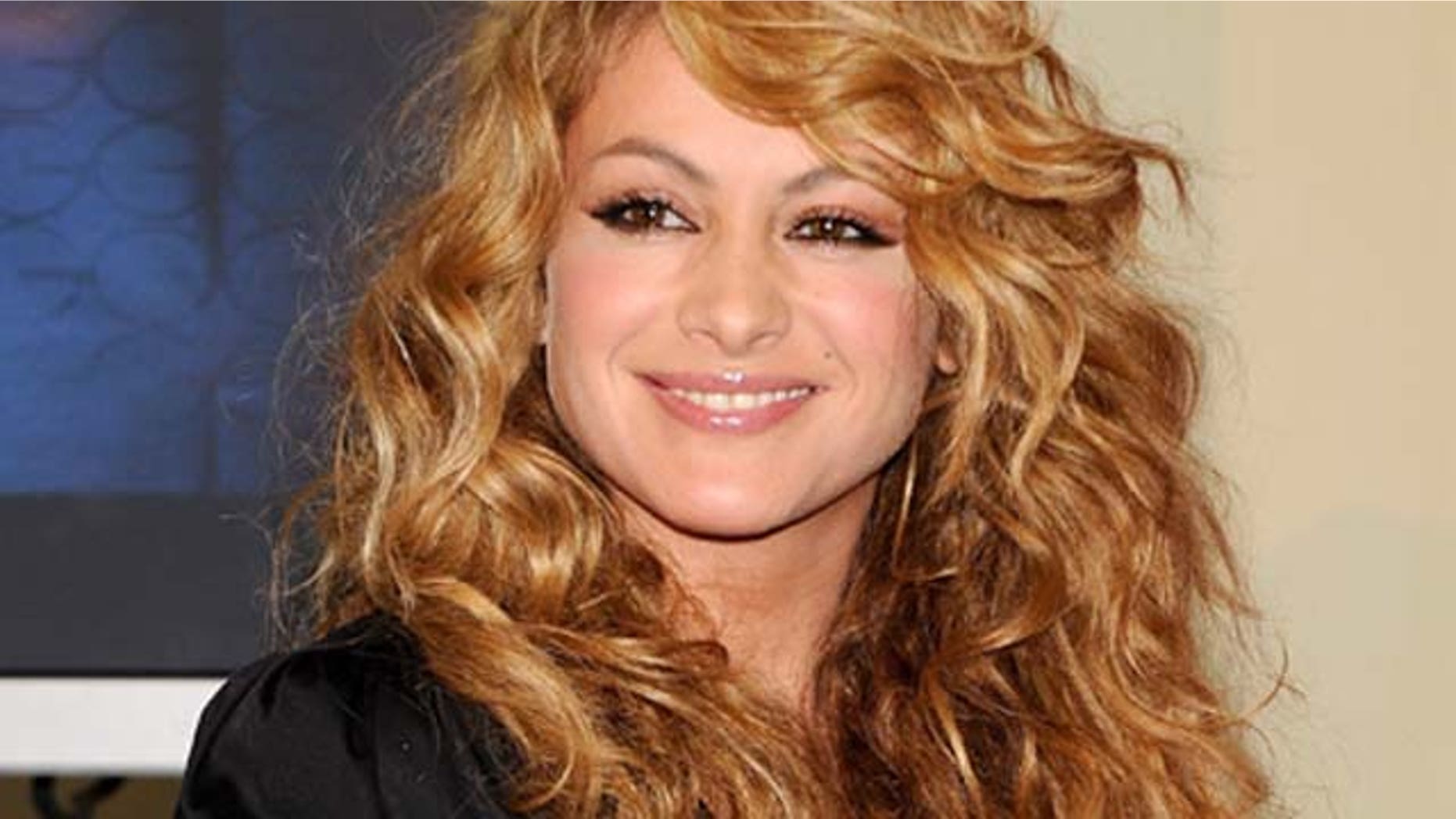 Dec.10, 2009: Singer Paulina Rubio receives Golden and Platinum Disc at Palace Hotel in Madrid, Spain.
