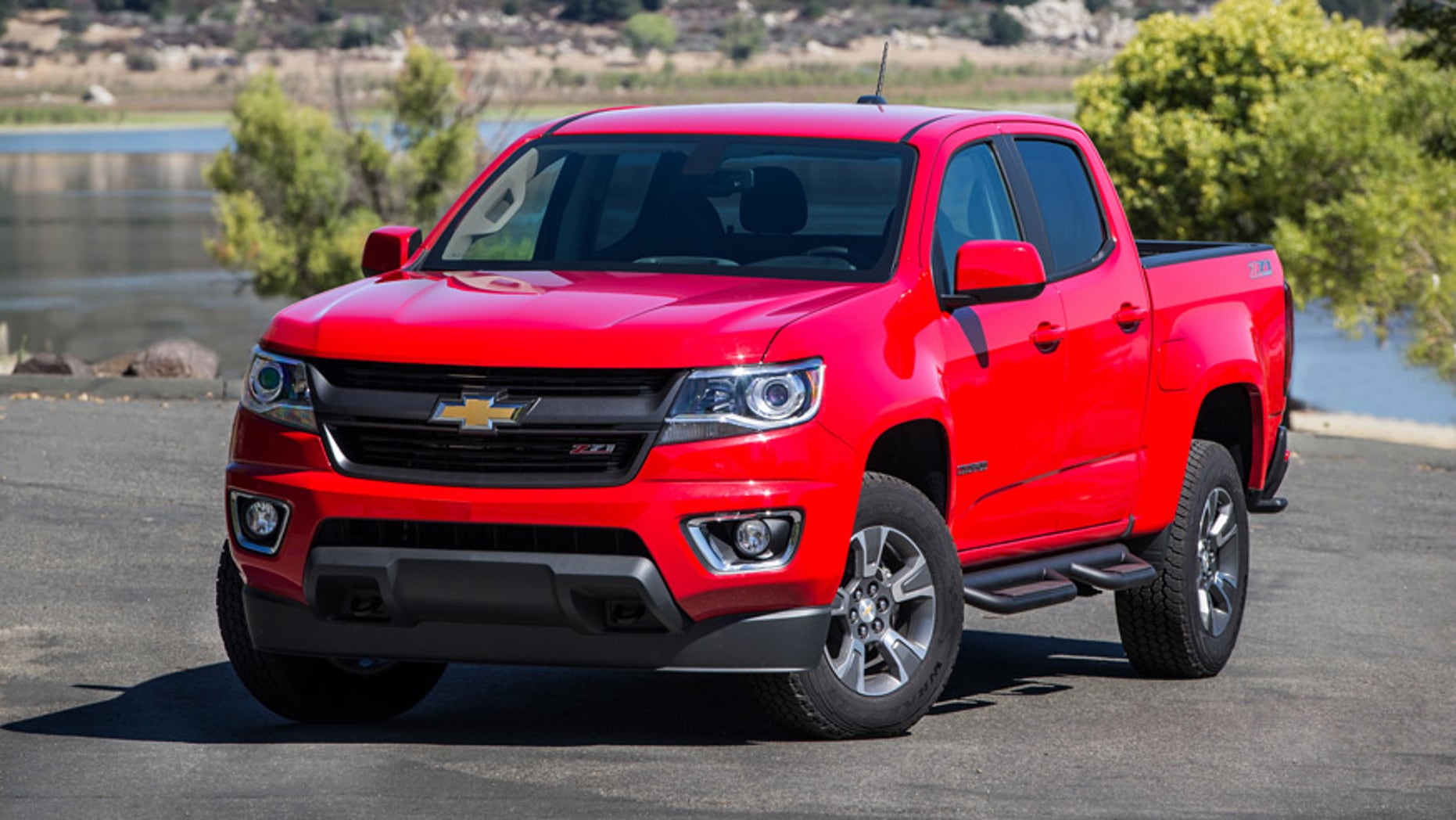 2016 Colorado Z71 shown