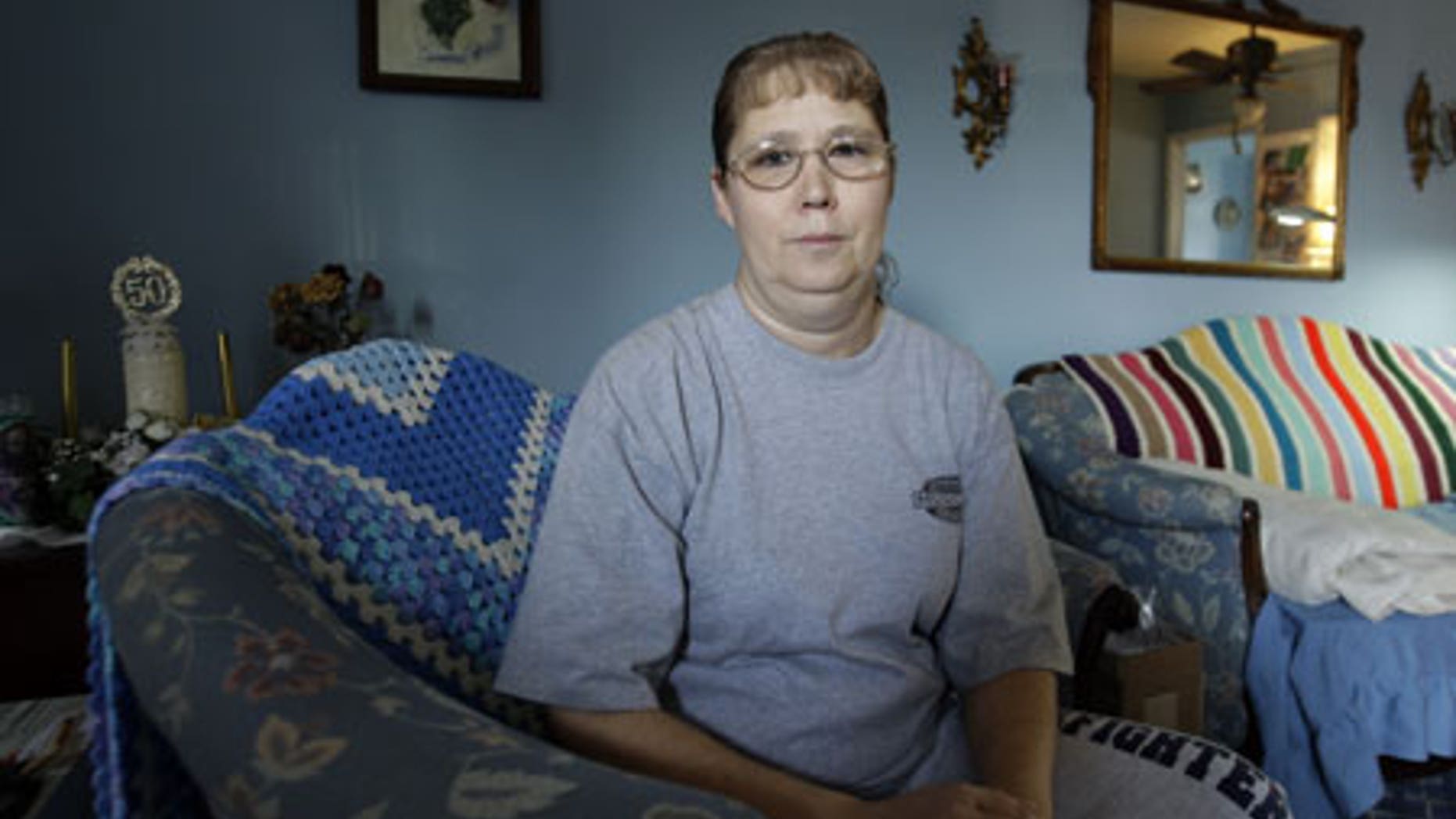 Surgeons at Johns Hopkins University removed Kim Johnson's kidney through her vagina, eliminating the need for an abdominal incision.