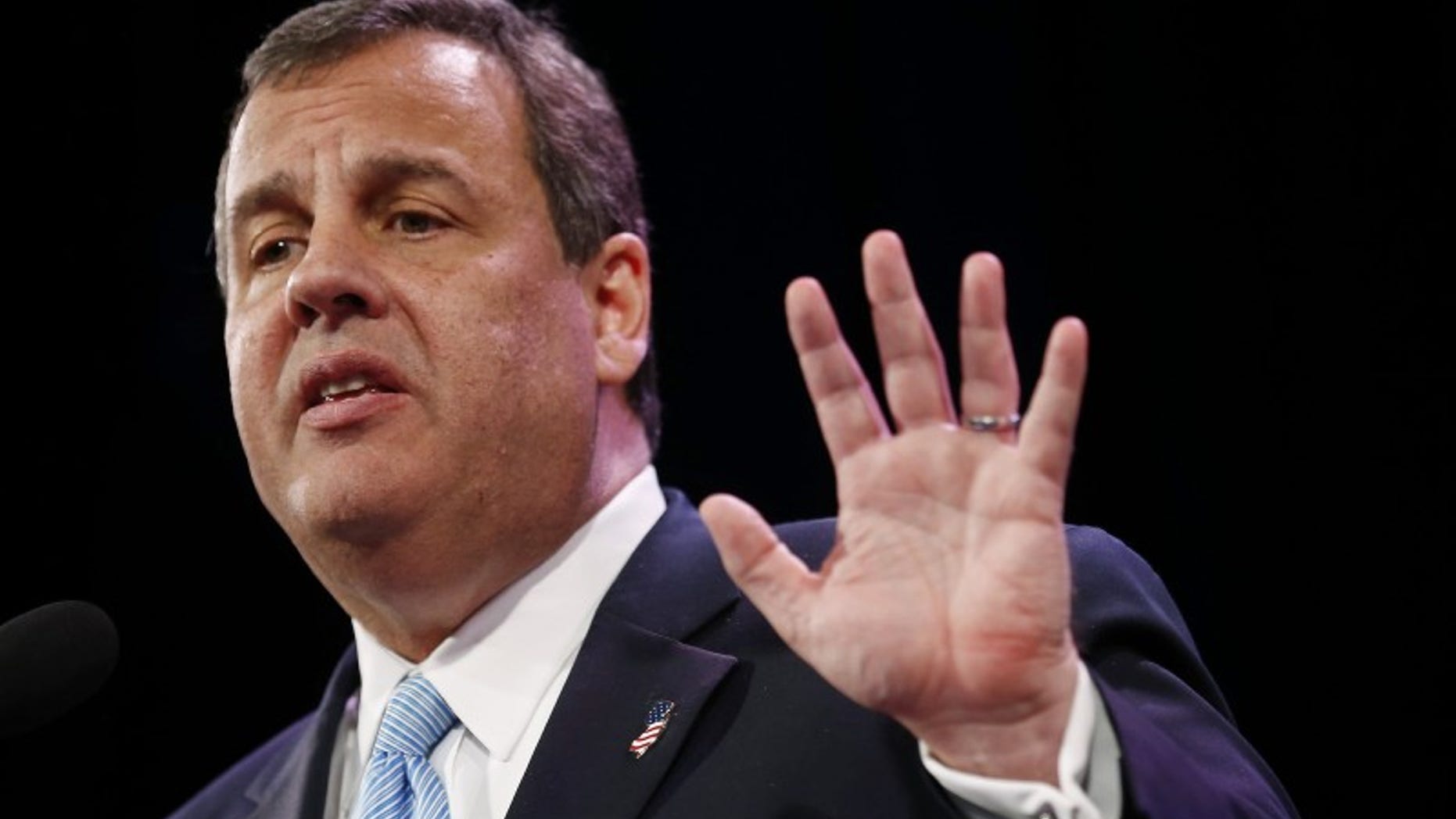 Governor of New Jersey Chris Christie speaks at the Freedom Summit in Des Moines, Iowa, January 24, 2015. REUTERS/Jim Young