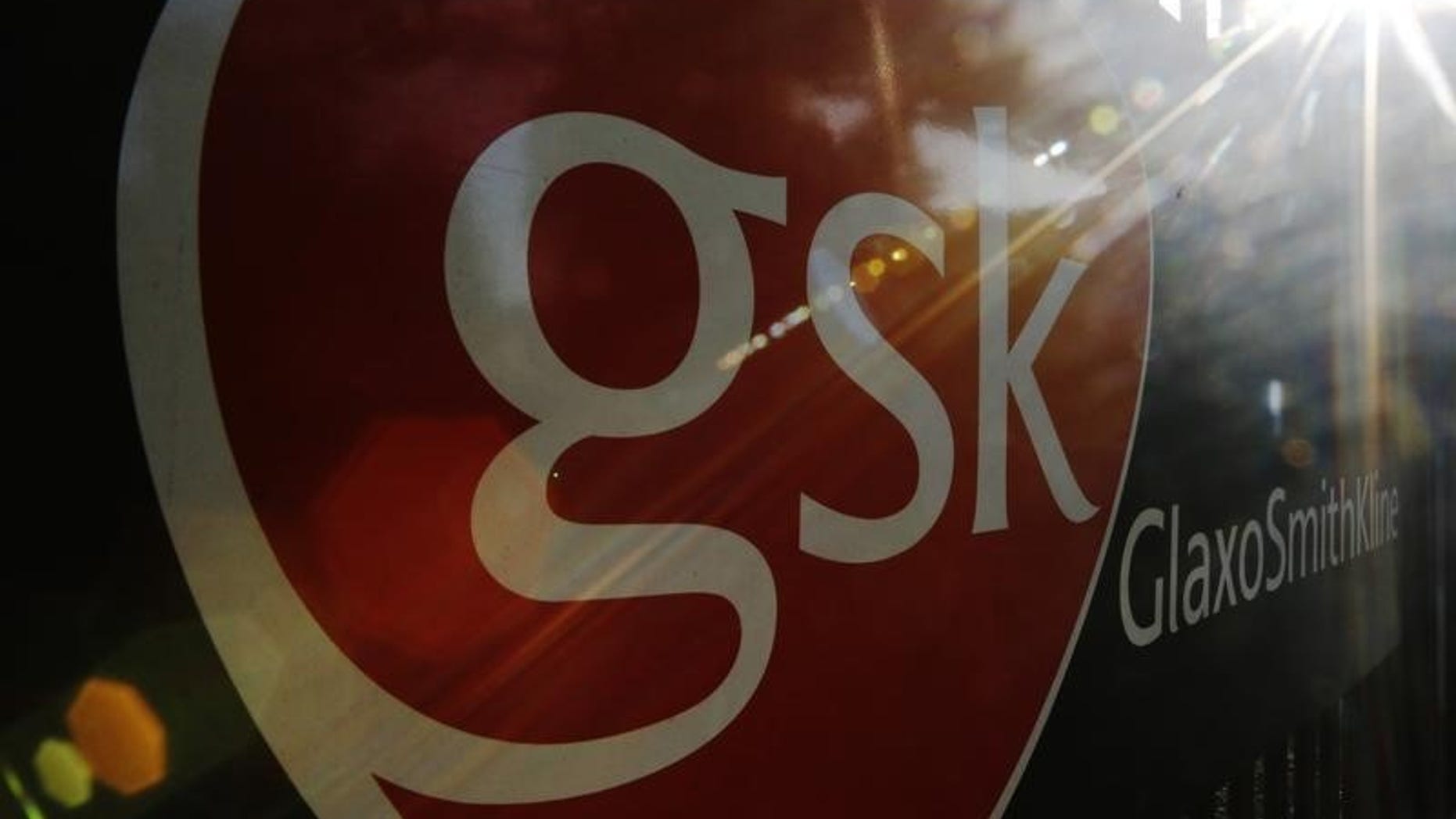 The signage for the GlaxoSmithKline building is pictured in Hounslow, west London June 18, 2013. REUTERS/Luke MacGregor