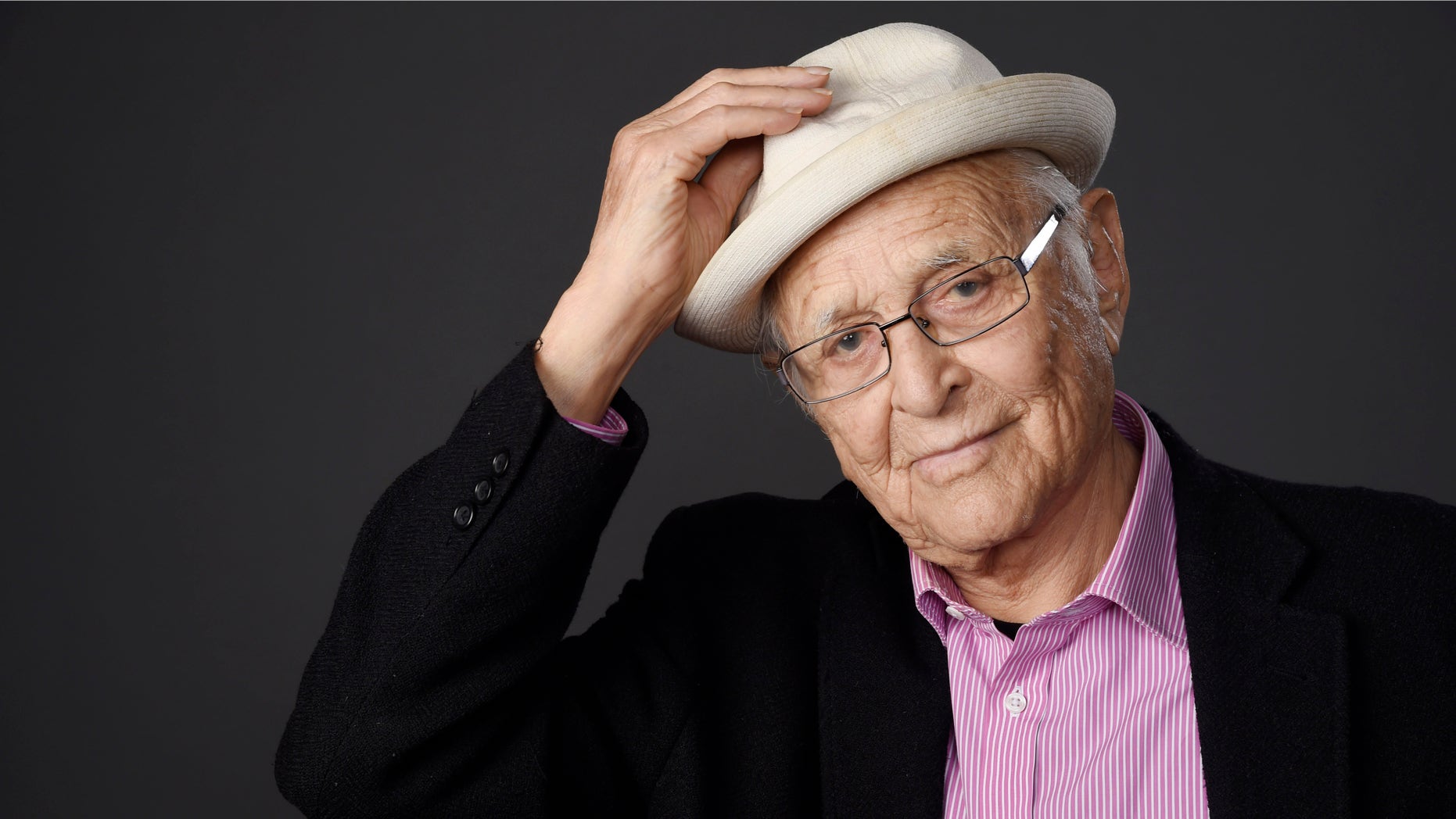 Television writer and producer Norman Lear, the subject of an "American Masters" documentary that will air on PBS in 2016, poses for a portrait during the 2015 Television Critics Association Summer Press Tour at the Beverly Hilton on Saturday, Aug. 1, 2015, in Beverly Hills, Calif. (Photo by Chris Pizzello/Invision/AP)