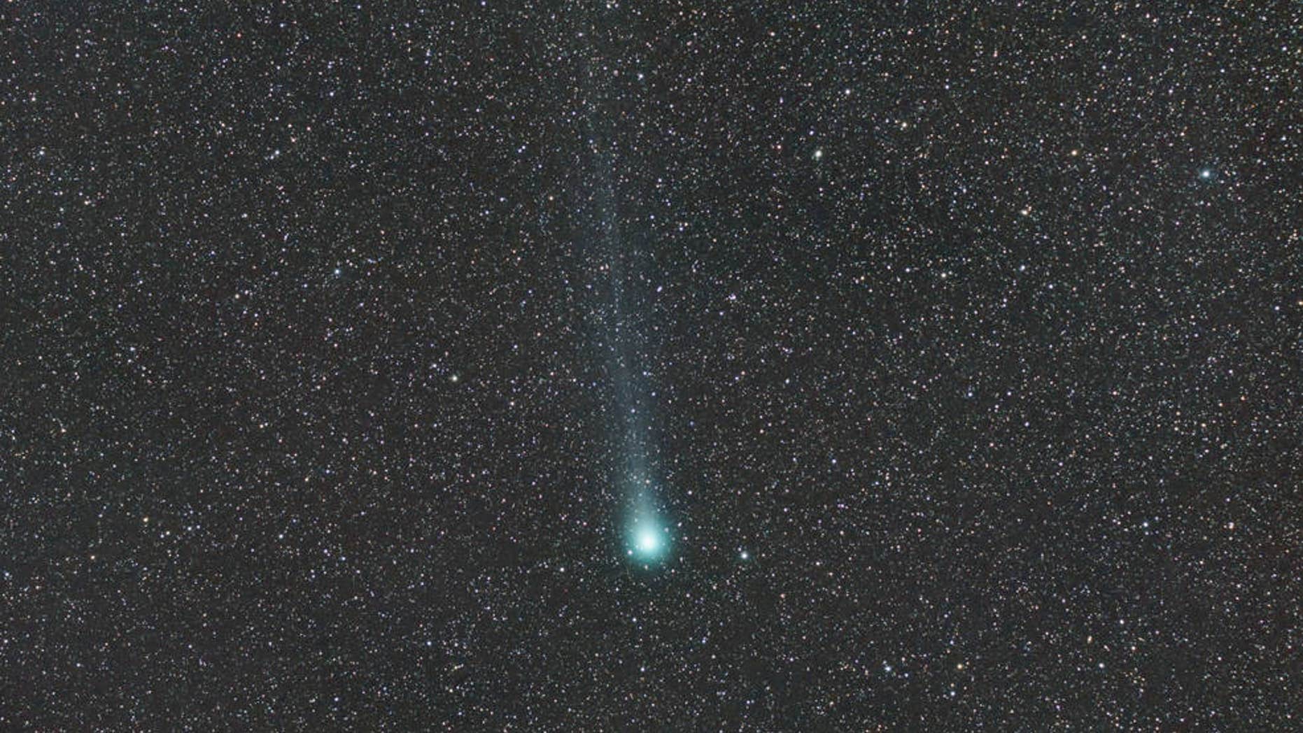 Picture of the comet C/2014 Q2 (Lovejoy) on 12 February 2015 from 50km south of Paris. (Credits: Fabrice Noel)