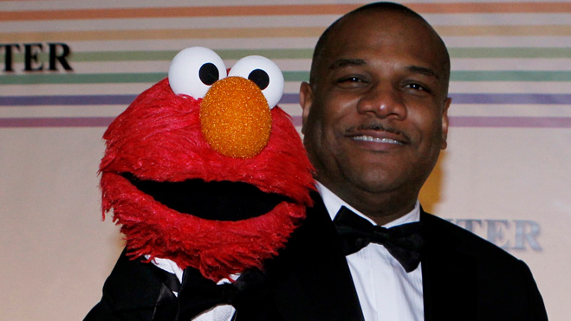 The Voice Of Sesame Street S Elmo Denies He Had Gay Sex With A Minor