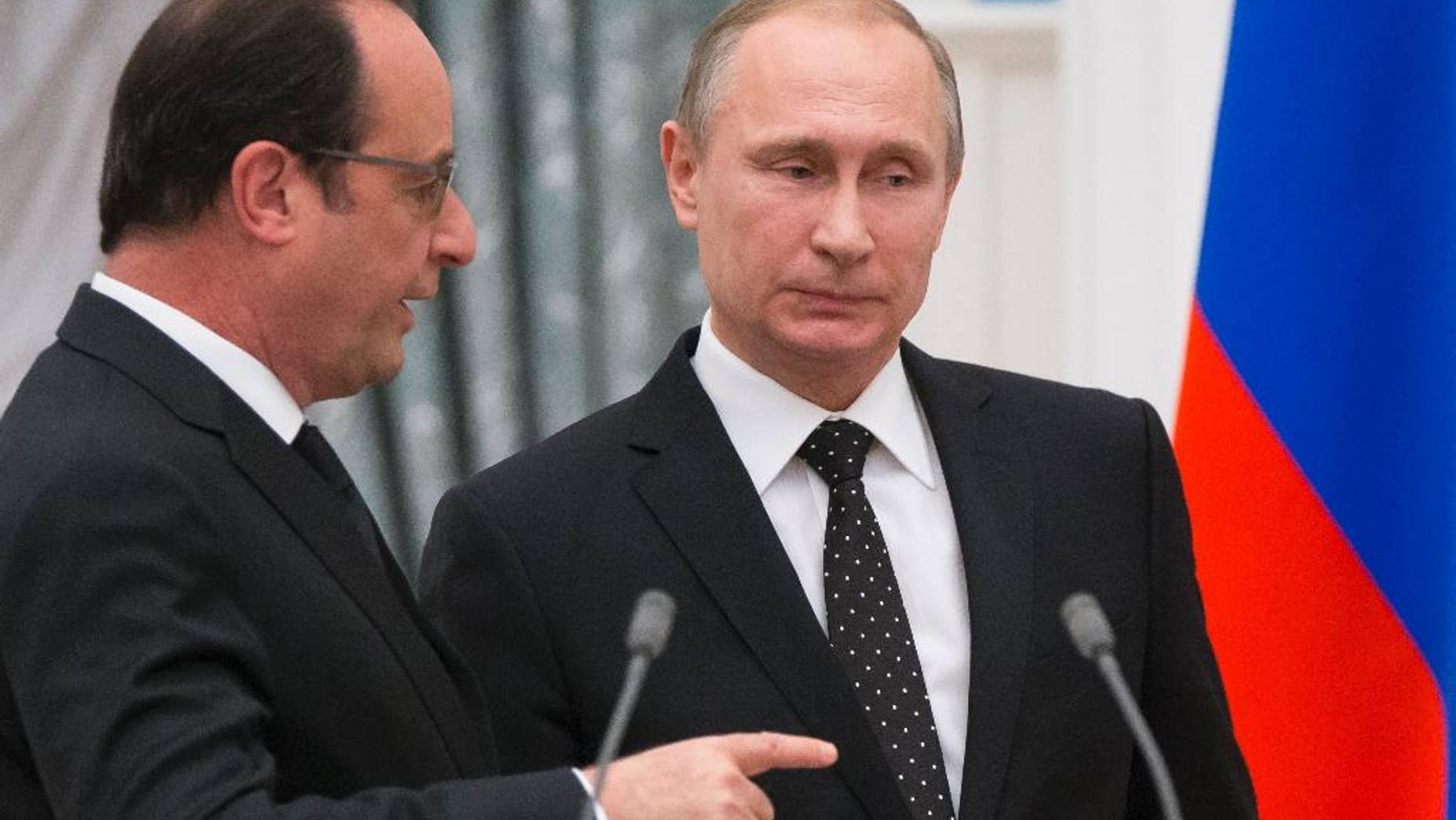 Russian President Vladimir Putin, right, with French President Francois Hollande in November 2015.