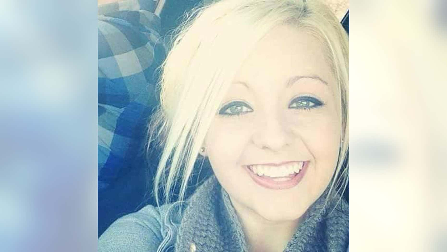 Sharista Giles, who gave birth while in a coma, died on Monday, three years after she regained consciousness.