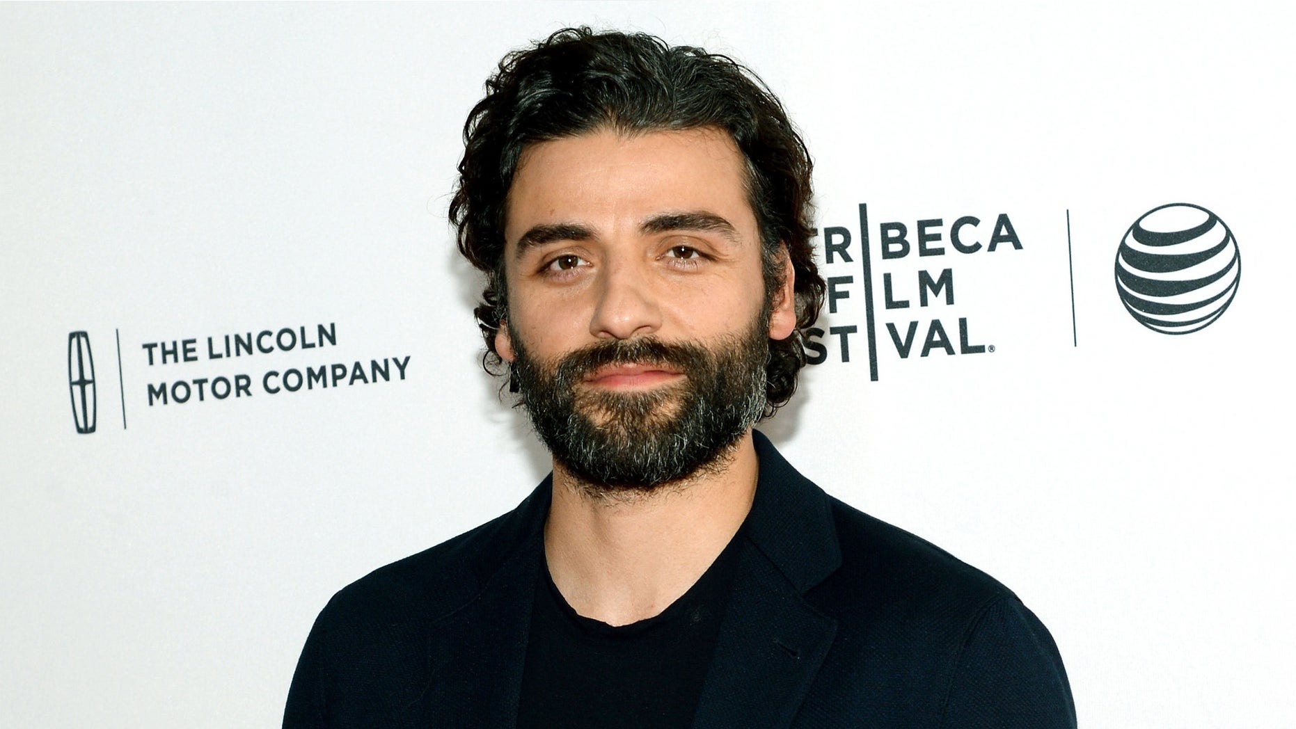 NEW YORK, NY - APRIL 18: Oscar Isaac attends the premiere of "Mojave" during the 2015 Tribeca Film Festival at the SVA Theater on April 18, 2015 in New York City. (Photo by Ben Gabbe/Getty Images for the 2015 Tribeca Film Festival)
