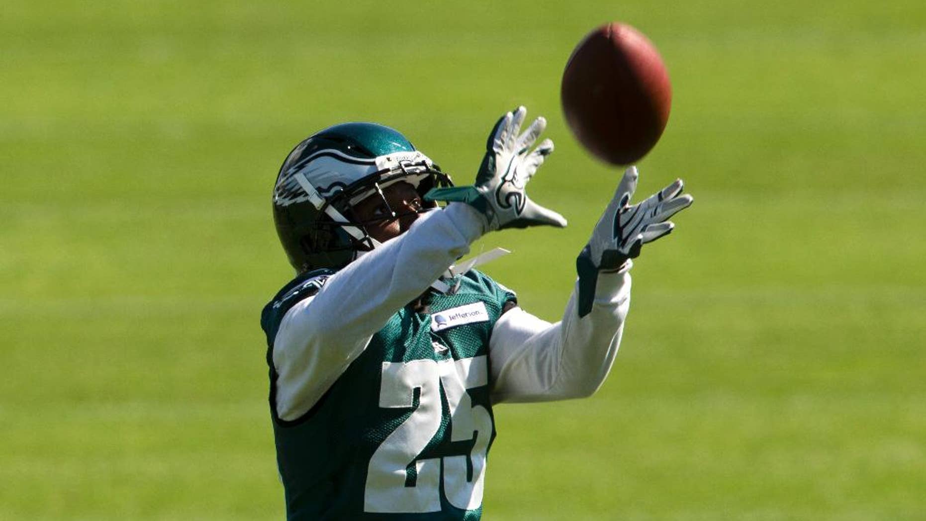 Philadelphia Eagles running back LeSean McCoy catches a pass during NFL football practice at the team's training facility, Tuesday, Sept. 30, 2014, in Philadelphia. (AP Photo/Matt Rourke)