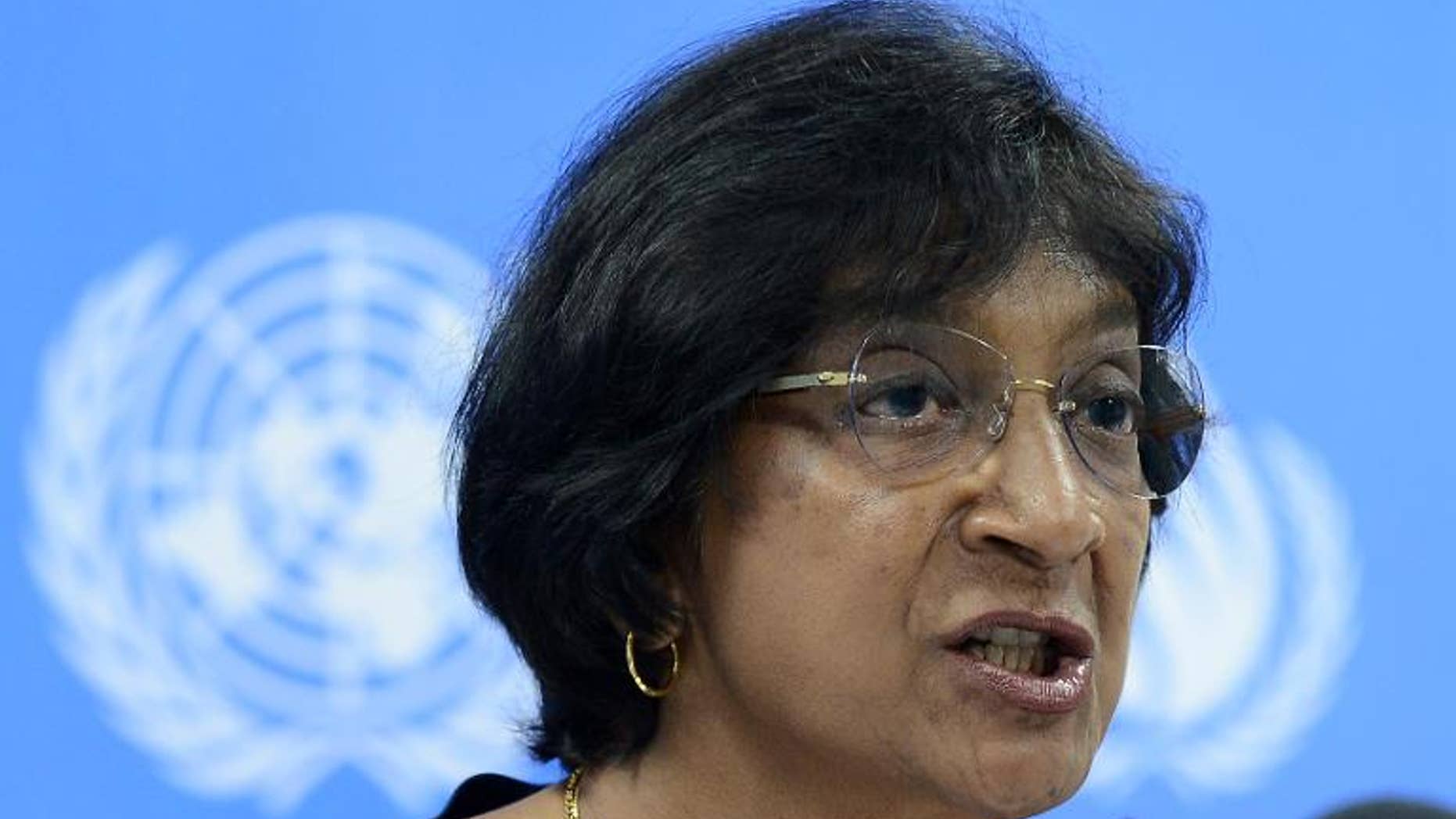 UN human rights chief Navi Pillay addresses a press conference in Colombo on August 31, 2013.