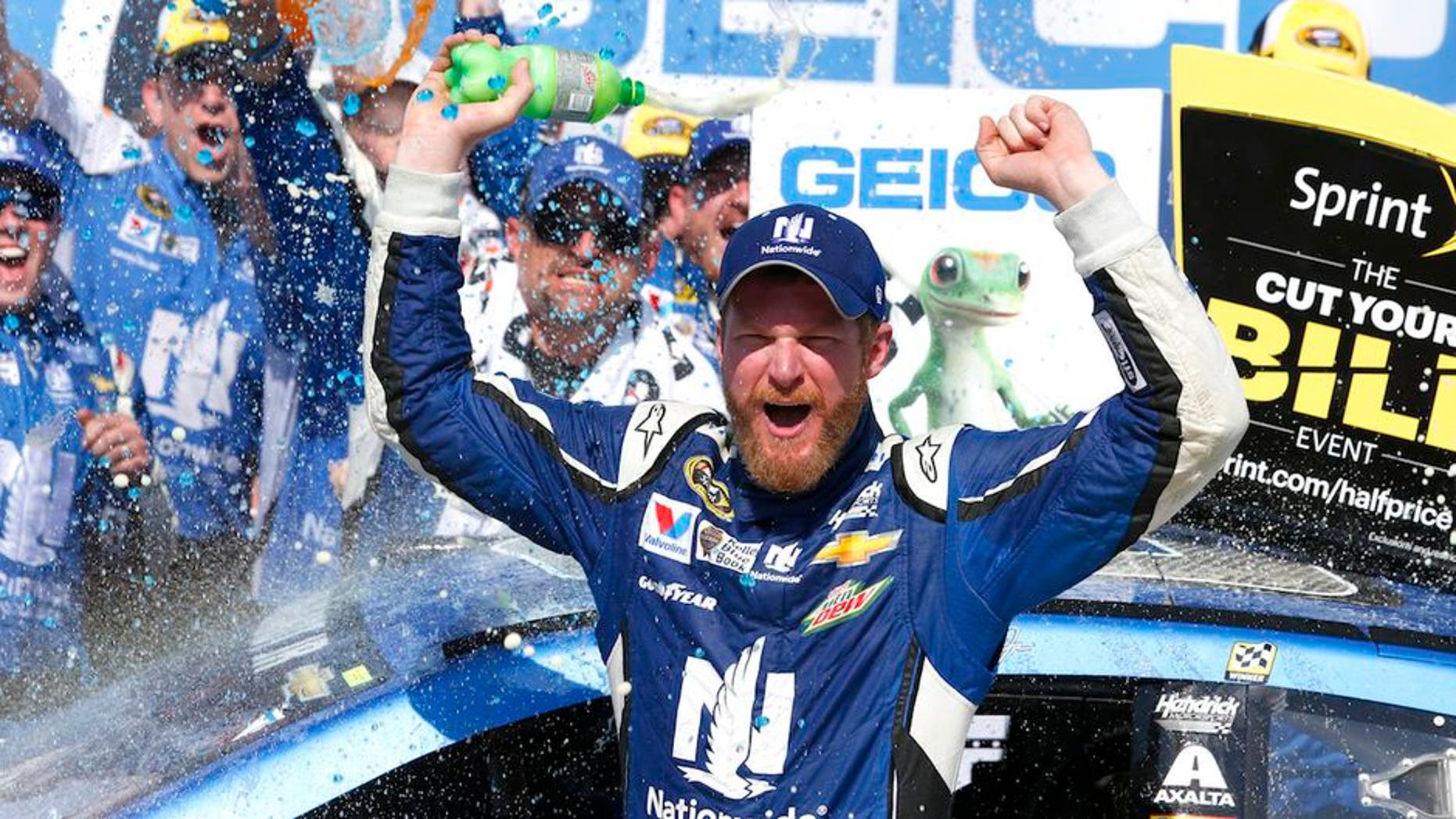 1-3 May, 2015, Talladega,Alabama USA Dale Earnhardt Jr celebrates in victory lane 2015, Lesley Ann Miller LAT Photo USA