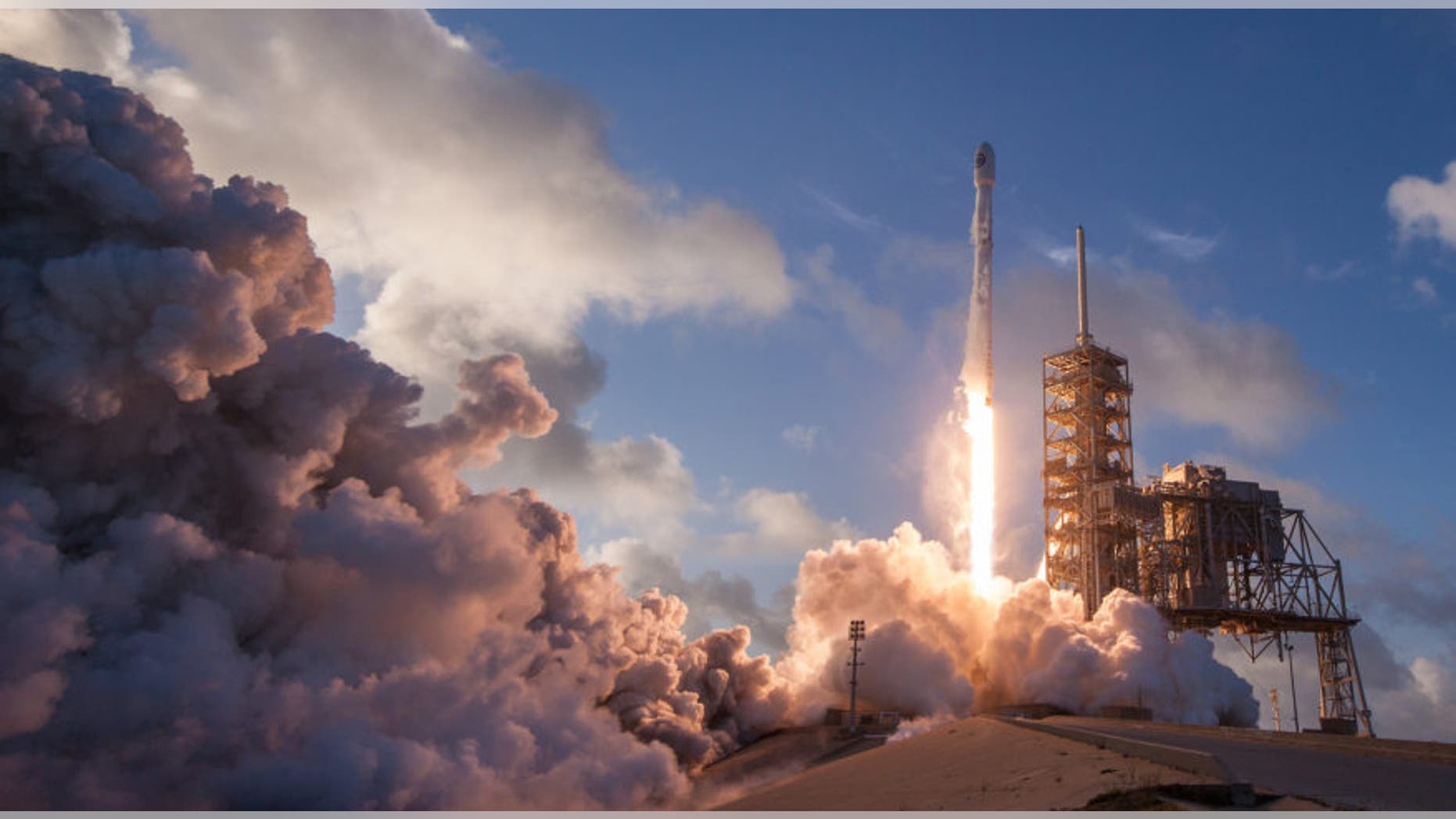 A SpaceX Falcon 9 rocket launches the NROL-76 satellite for the U.S. National Reconnaissance Office on May 1, 2017. A Falcon 9 is scheduled to loft a mysterious payload called Zuma for the U.S. government on Nov. 16.