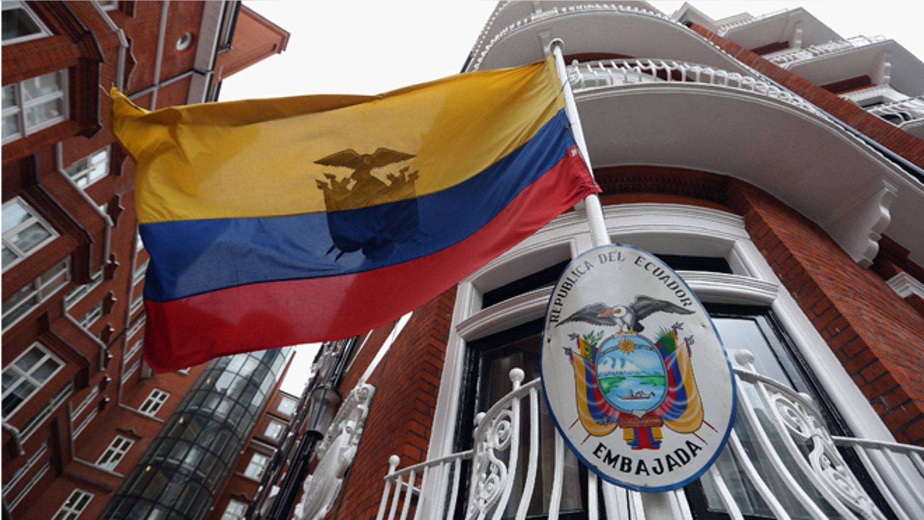 LONDON, ENGLAND - JUNE 22: A general view of the exterior of the Ecuadorian embassy where Julian Assange is currently residing on June 22, 2012 in London, England. Julian Assange, the founder of the WikiLeaks whistle-blowing website, has sought refuge in Ecuador's London embassy to prevent him from being extradited to Sweden on allegations of rape and assault. (Photo by Oli Scarff/Getty Images)