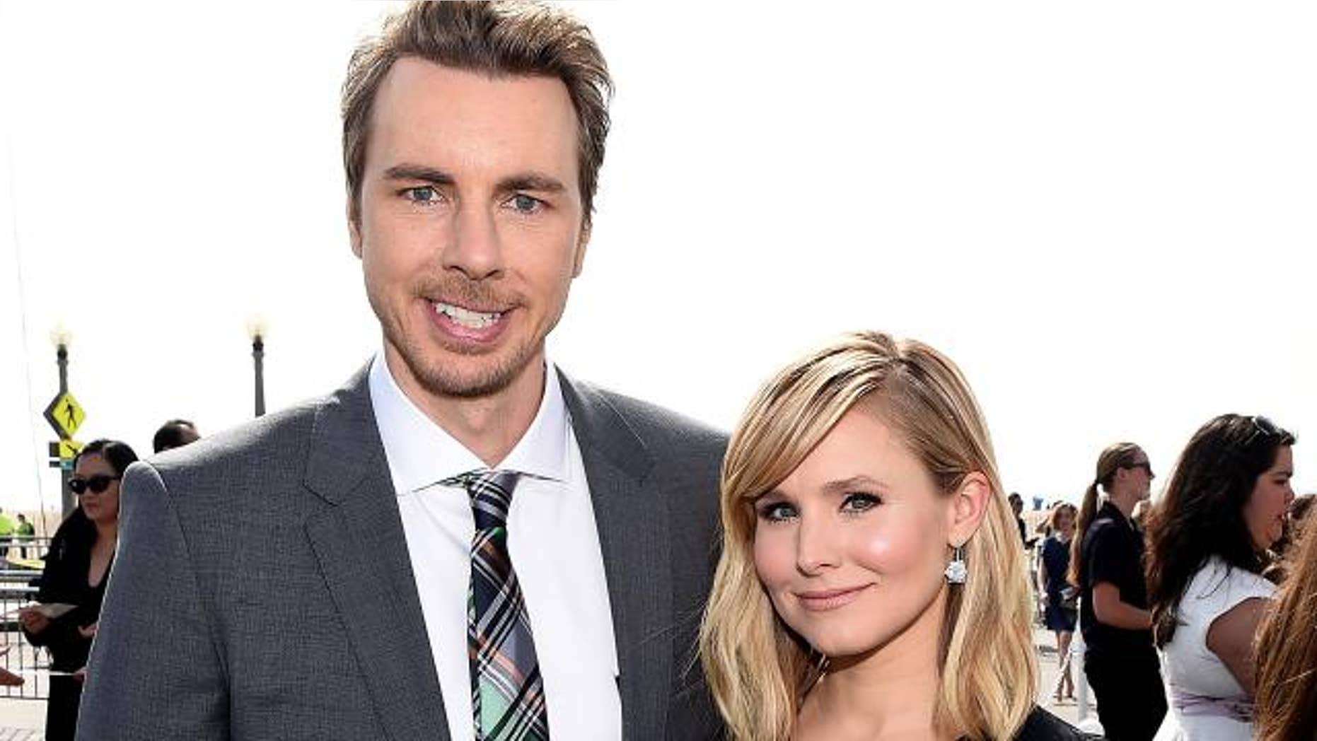 Dax Shepard and Kristen Bell shared a steamy kiss on Instagram.