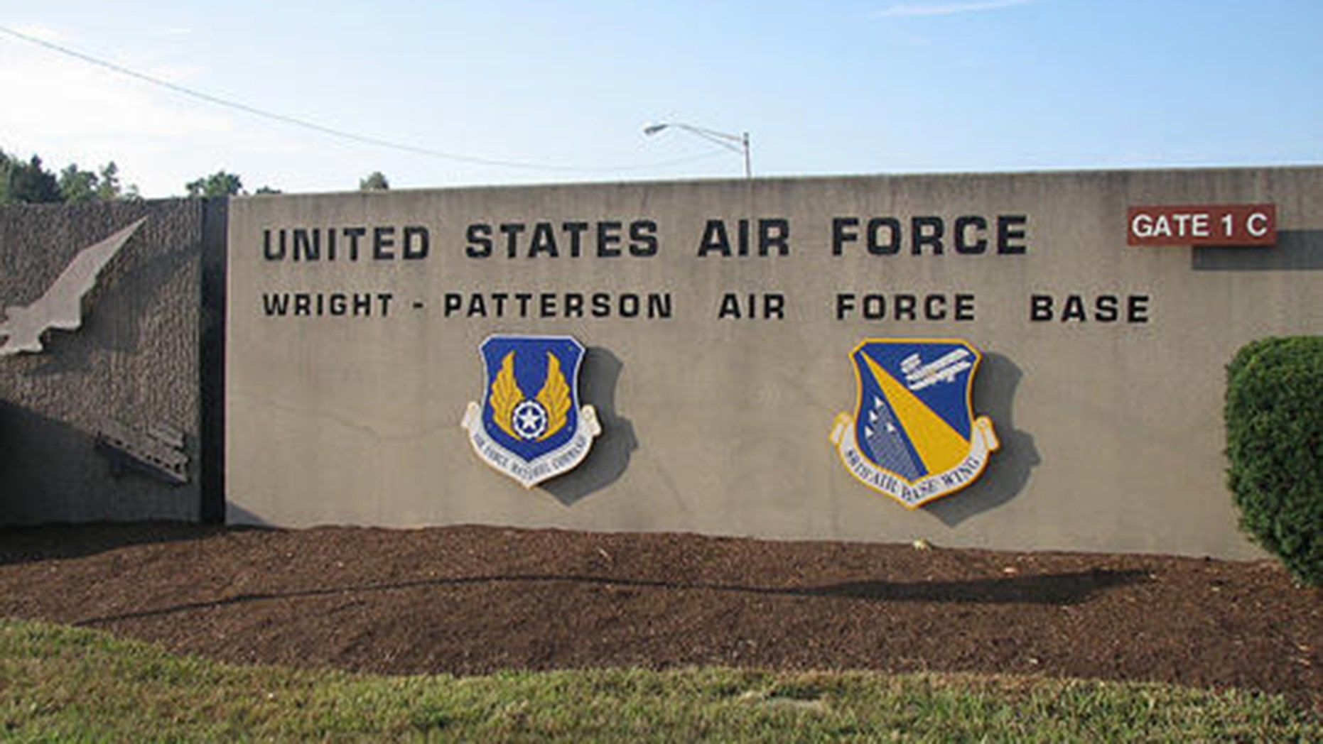 Reports of an active shooter sent emergency responders racing to the hospital at Wright-Patterson Air Force Base in Dayton, Ohio on Thursday afternoon.