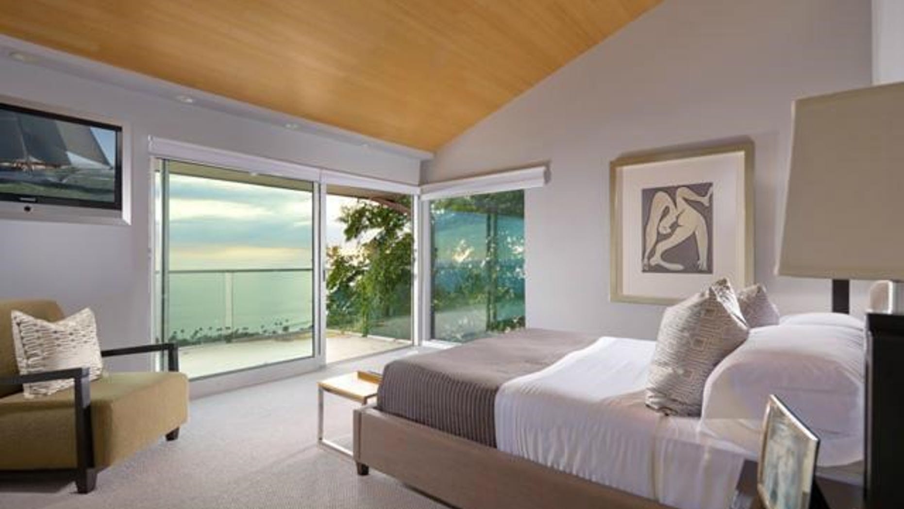 486 Panorama Drive, Laguna Beach, CA