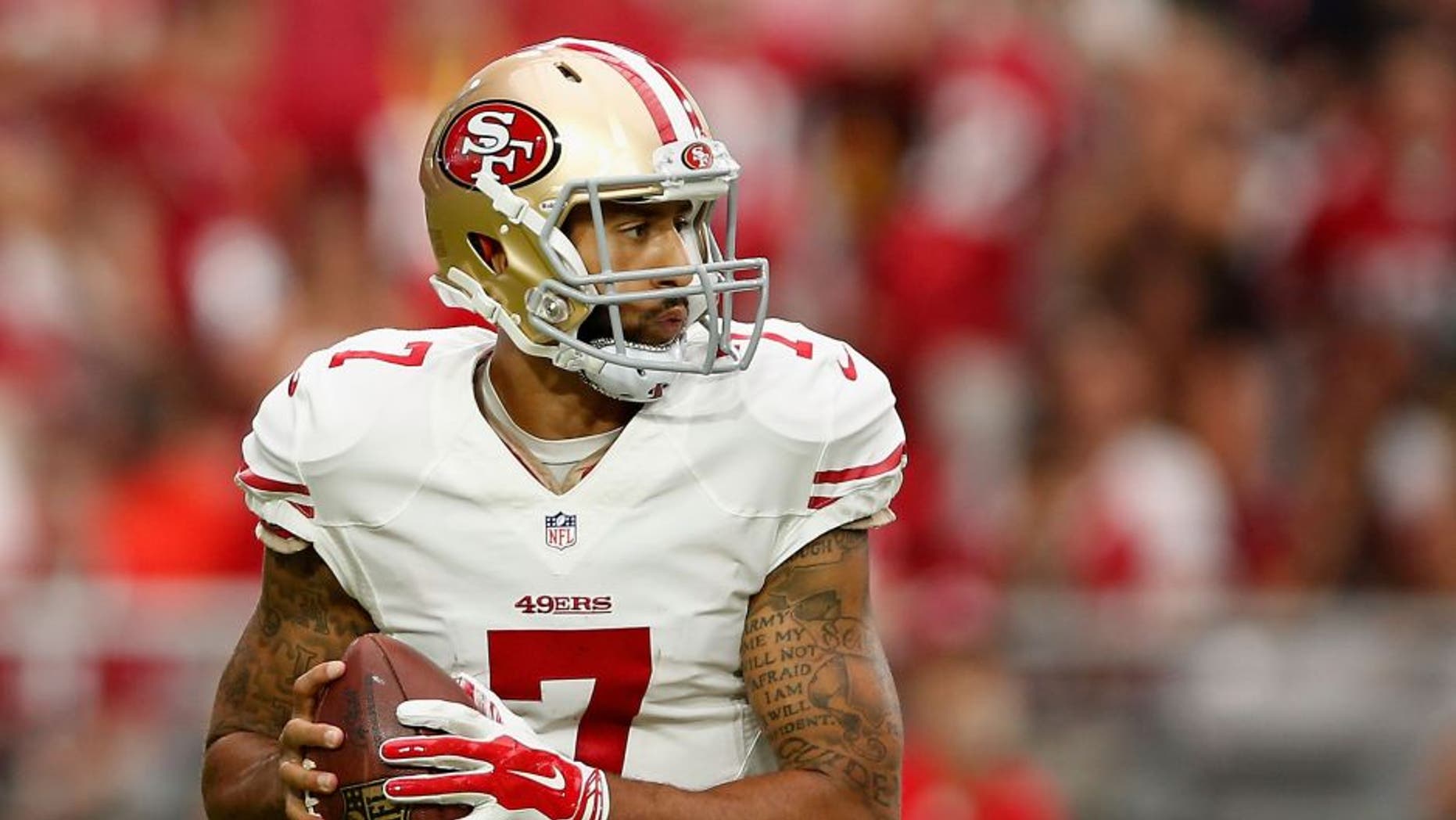 GLENDALE, AZ - SEPTEMBER 27: Quarterback Colin Kaepernick #7 of the San Francisco 49ers drops back to pass during the NFL game against the Arizona Cardinals at the University of Phoenix Stadium on September 27, 2015 in Glendale, Arizona. The Carindals defeated the 49ers 47-7. (Photo by Christian Petersen/Getty Images)