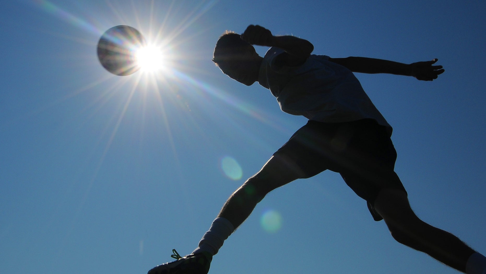 Playing sports in hot, steamy weather is safe for healthy children and teen athletes, so long as precautions are taken and the drive to win doesn't trump common sense, the nation's largest pediatricians group said Monday, Aug. 8, 2011.