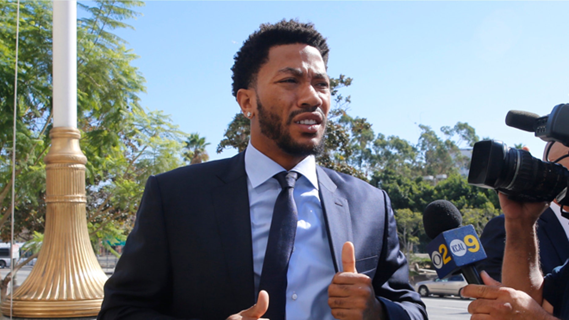 New York Knicks basketball player Derrick Rose.