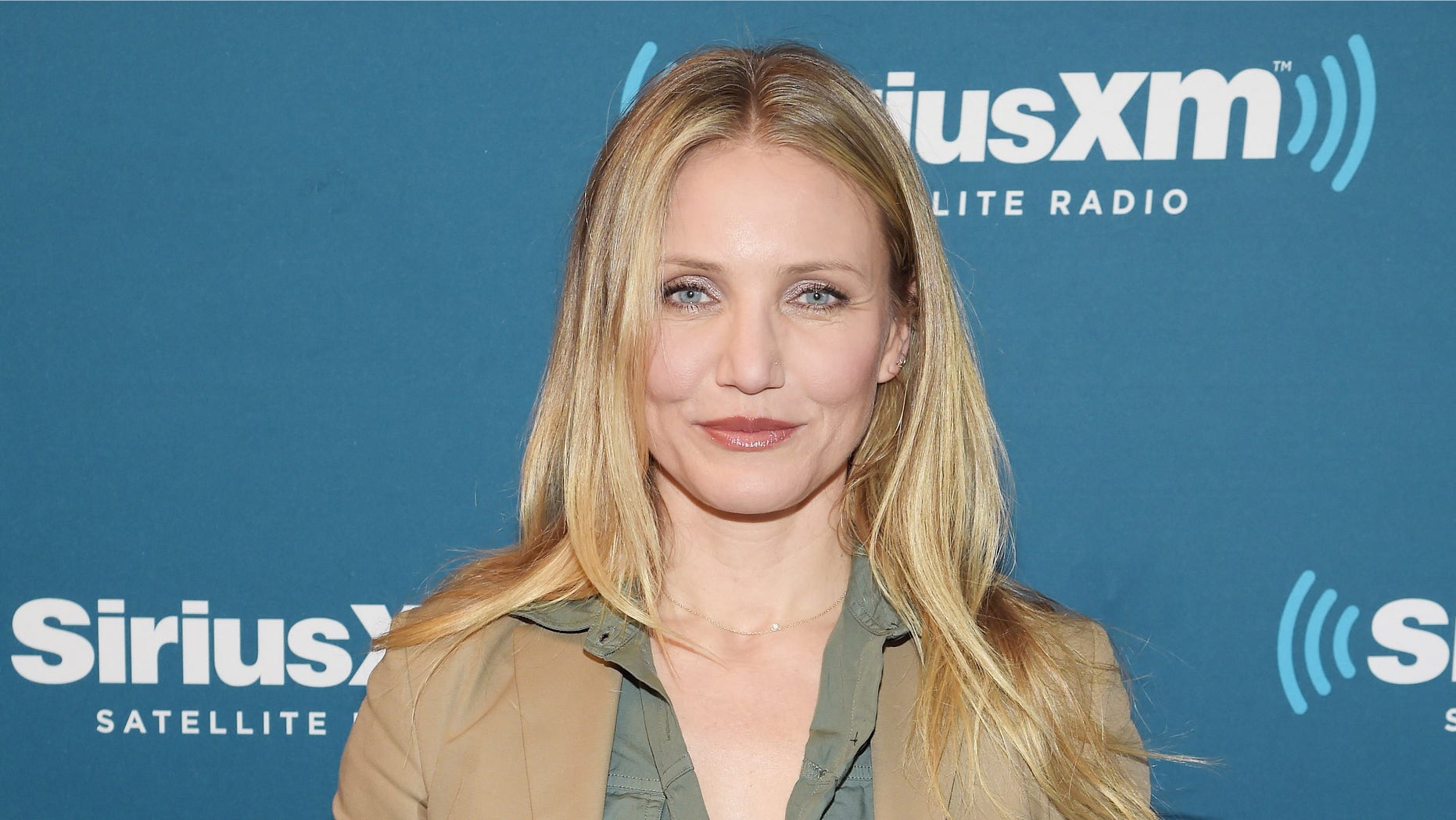 NEW YORK, NEW YORK - APRIL 05: Actress Cameron Diaz poses at SiriusXM's Town Hall after her appearance on Andy Cohen's exclusive SiriusXM channel Radio Andy on April 5, 2016 in New York City. (Photo by Dimitrios Kambouris/Getty Images for SiriusXM)