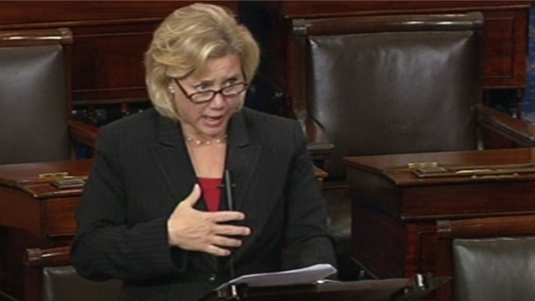 Sen. Mary Landrieu announces she'll support voting to begin debate on the Senate health care bill Nov, 21, 2009. (FNC)