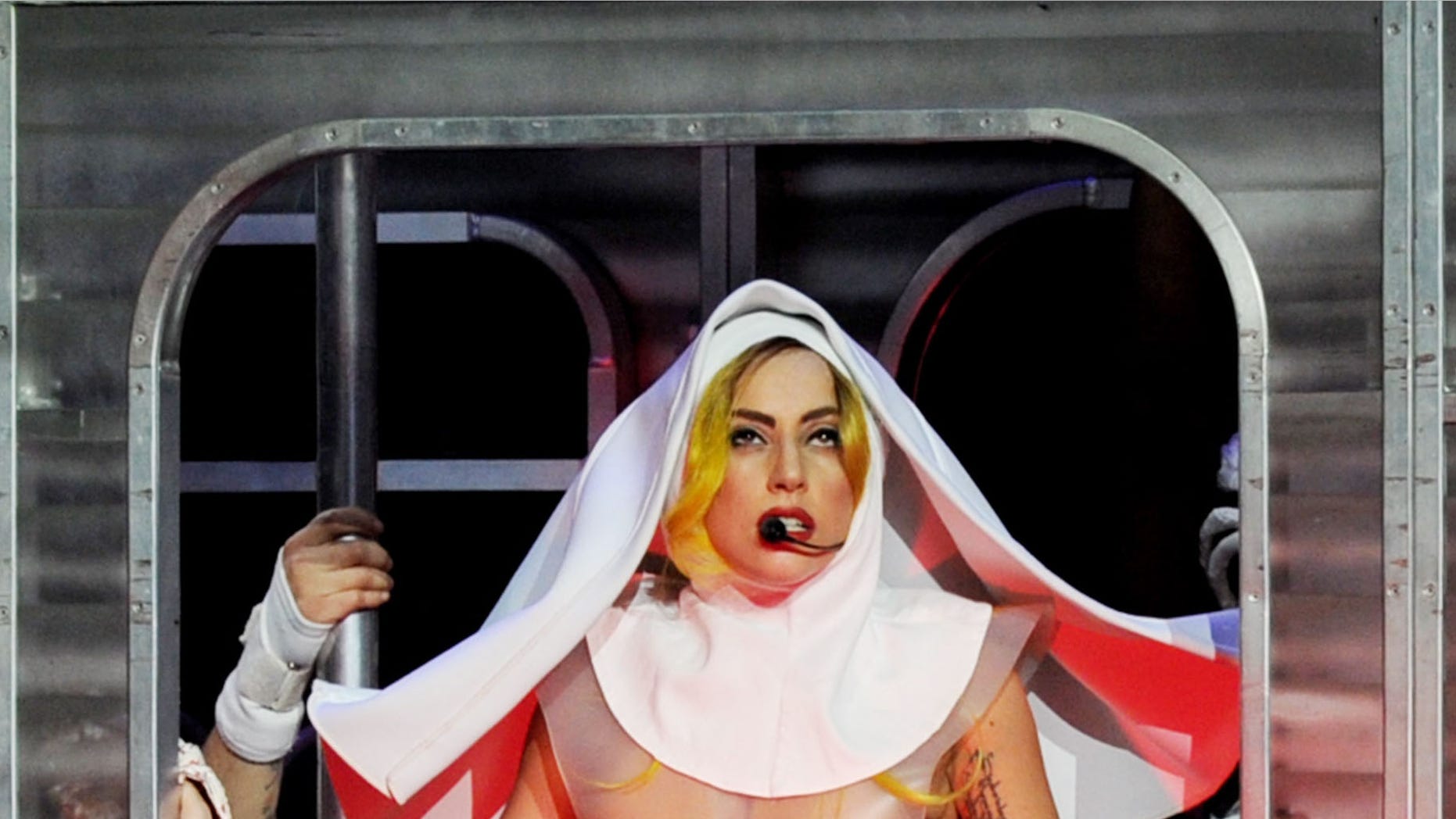 LOS ANGELES, CA - MARCH 28: (NO ARCHIVES/EDITORIAL USE ONLY) Singer Lady Gaga performs onstage at the Staples Center on March 28, 2011 in Los Angeles, California. (Photo by Kevin Winter/Getty Images)